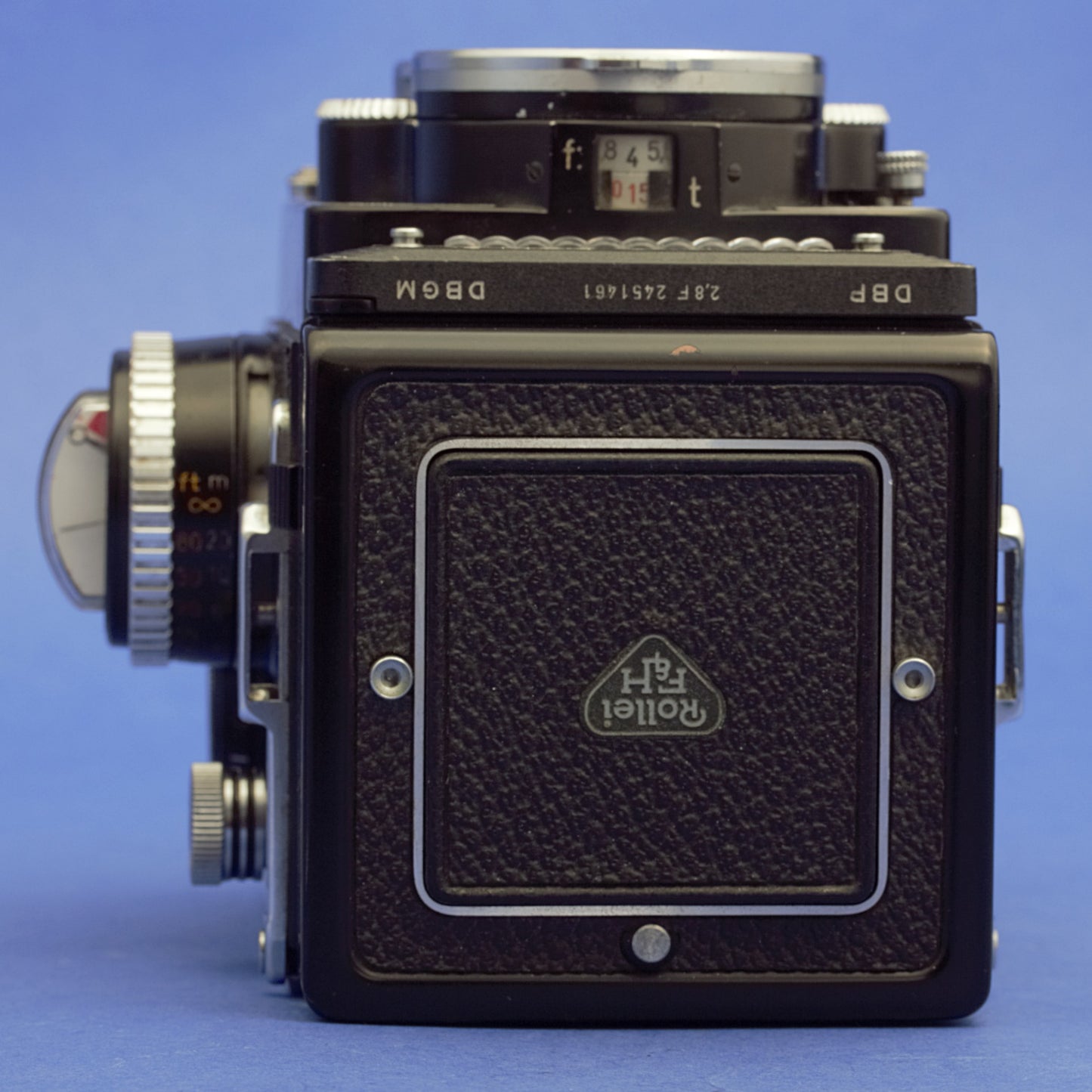 Rolleiflex 2.8F Medium Format Camera 12/24 Planar Lens Coupled Meter