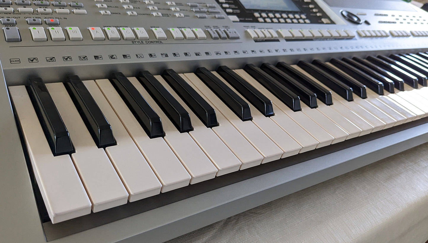 Yamaha PSR-S910 61-Key Arranger Workstation Keyboard Beautiful Condition