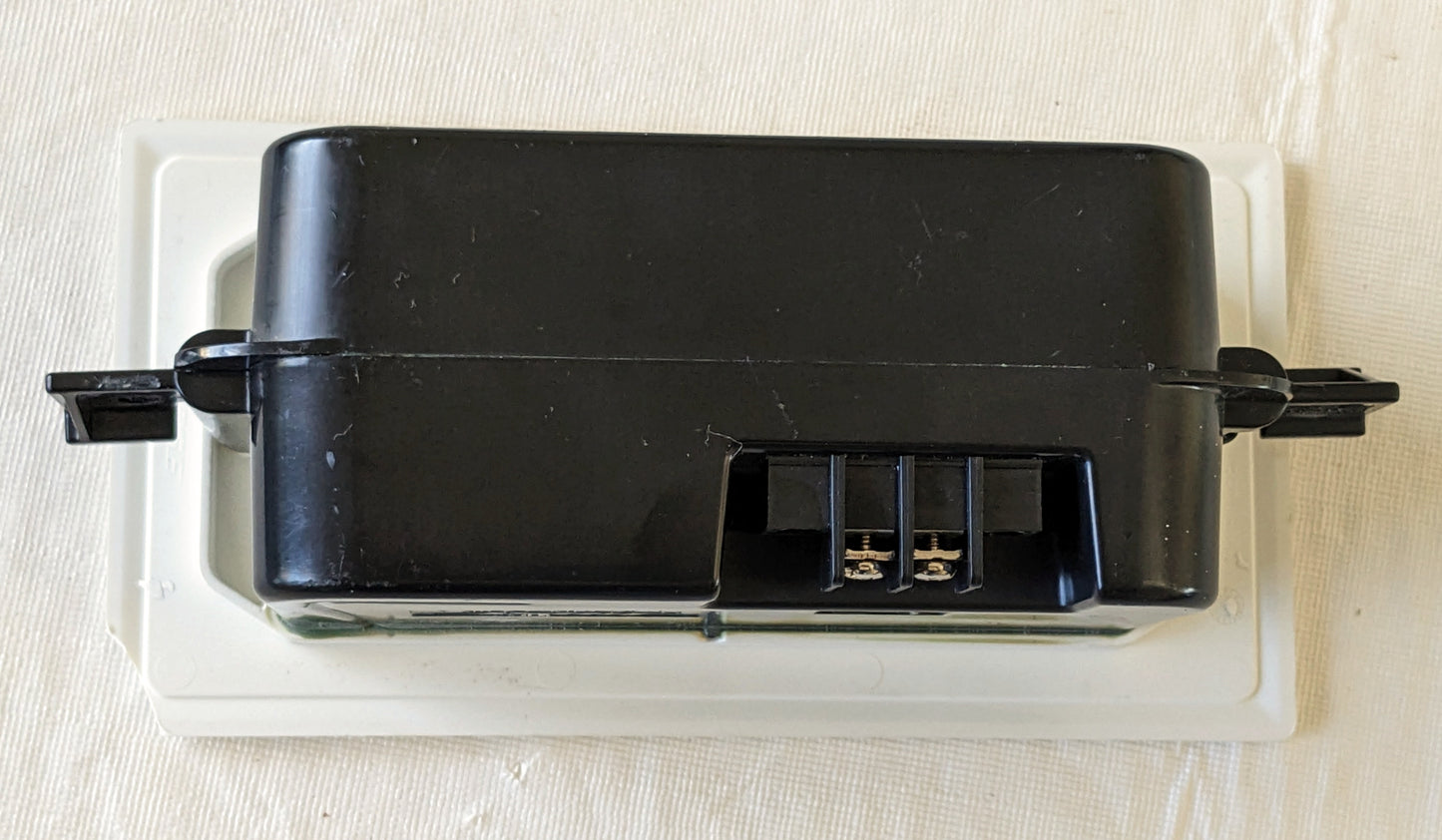 Bose ADAPTiQ II In Wall Speaker White Jewel Cube