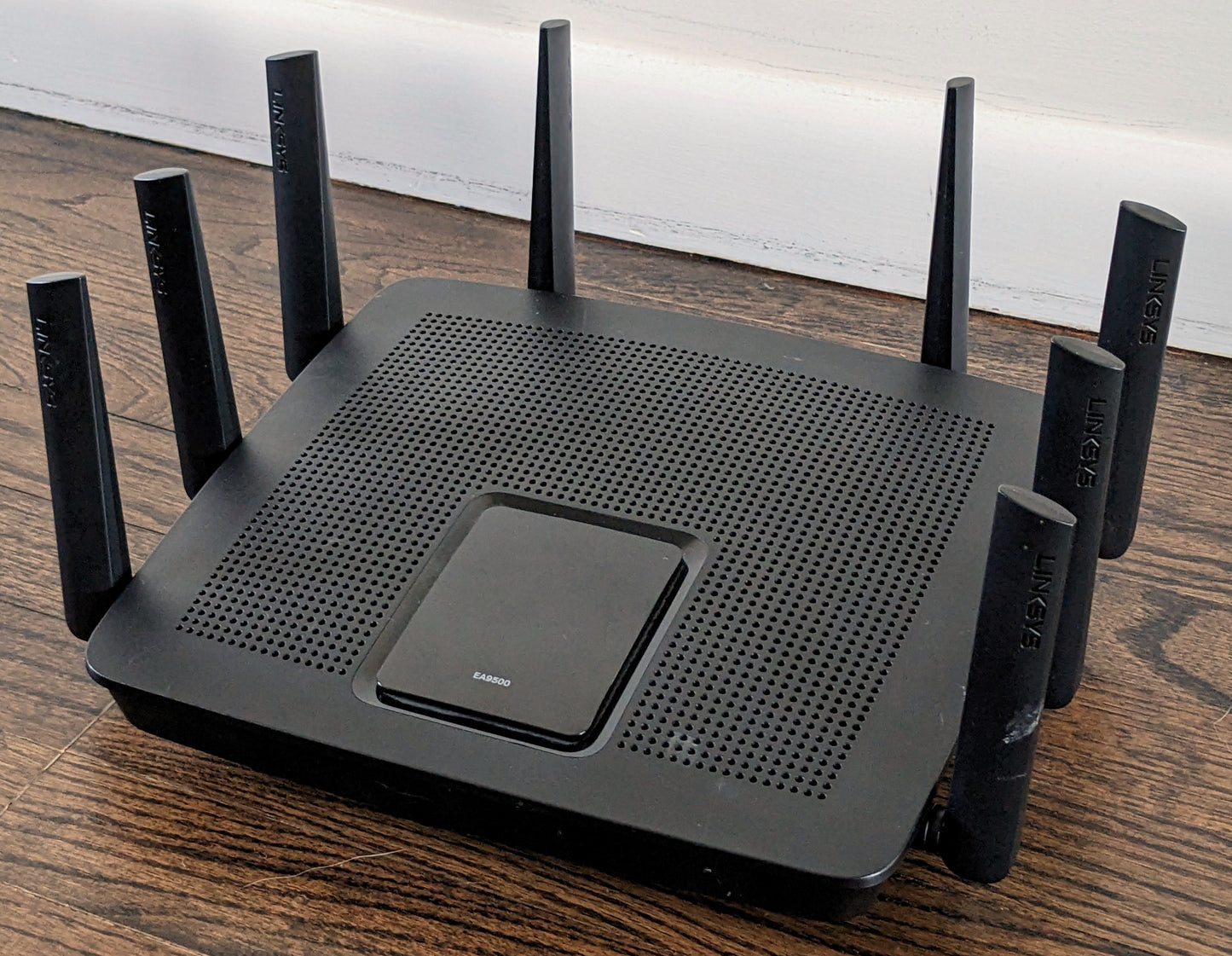 Linksys EA9500 Wireless Router Excellent Condition
