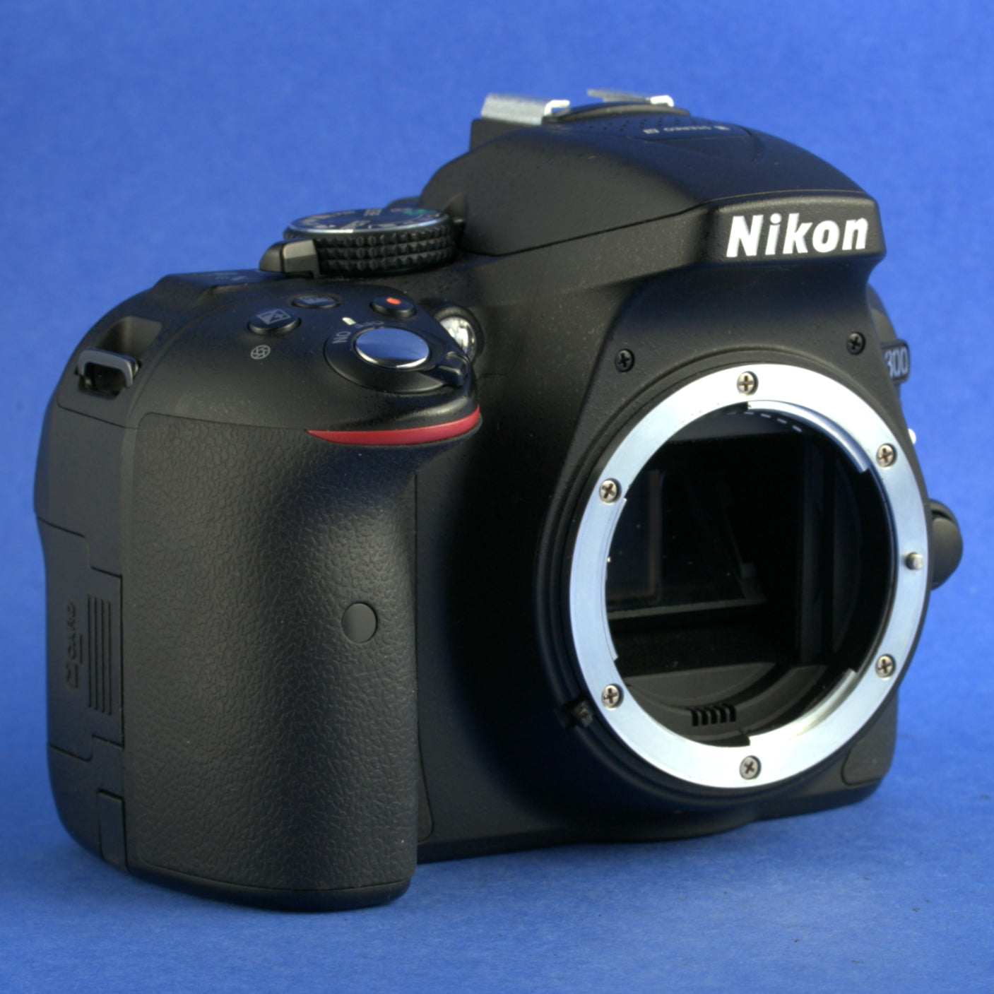 Nikon D5300 Digital Camera Body 1100 Actuations Mint Condition