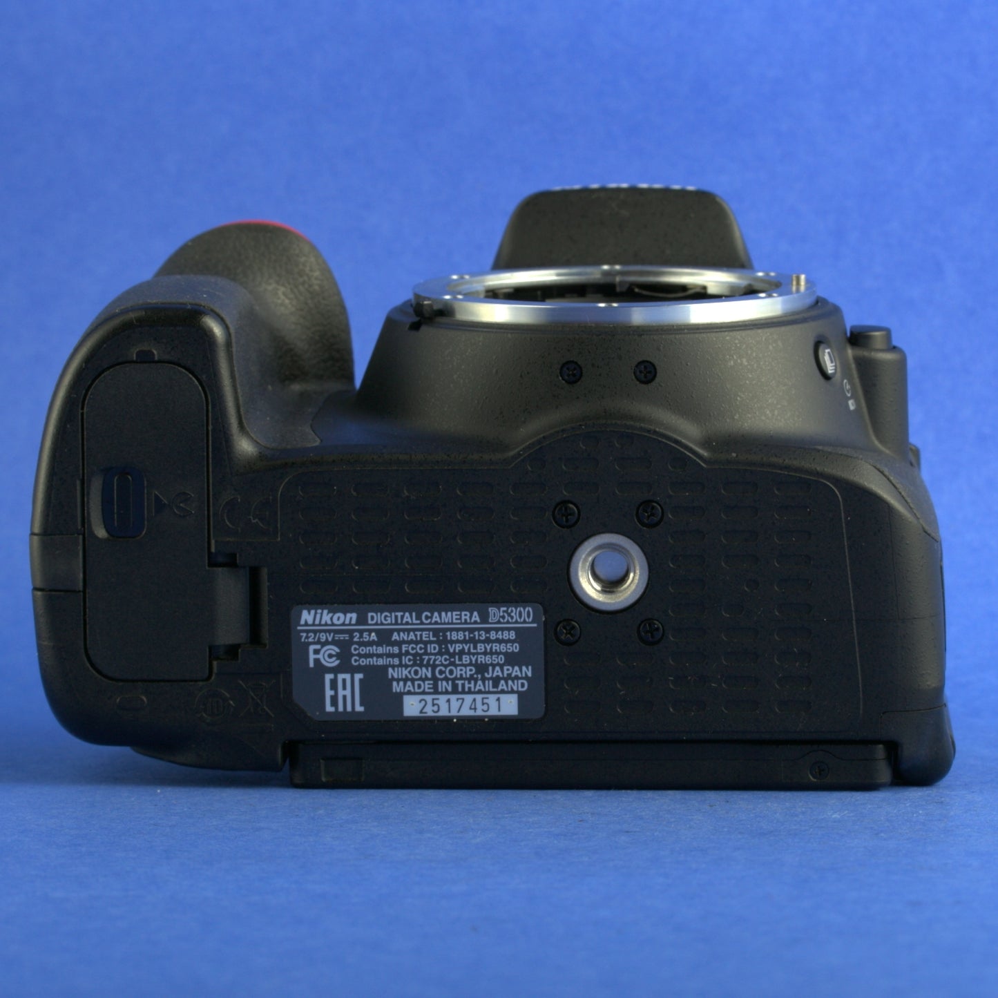 Nikon D5300 Digital Camera Body 1100 Actuations Mint Condition