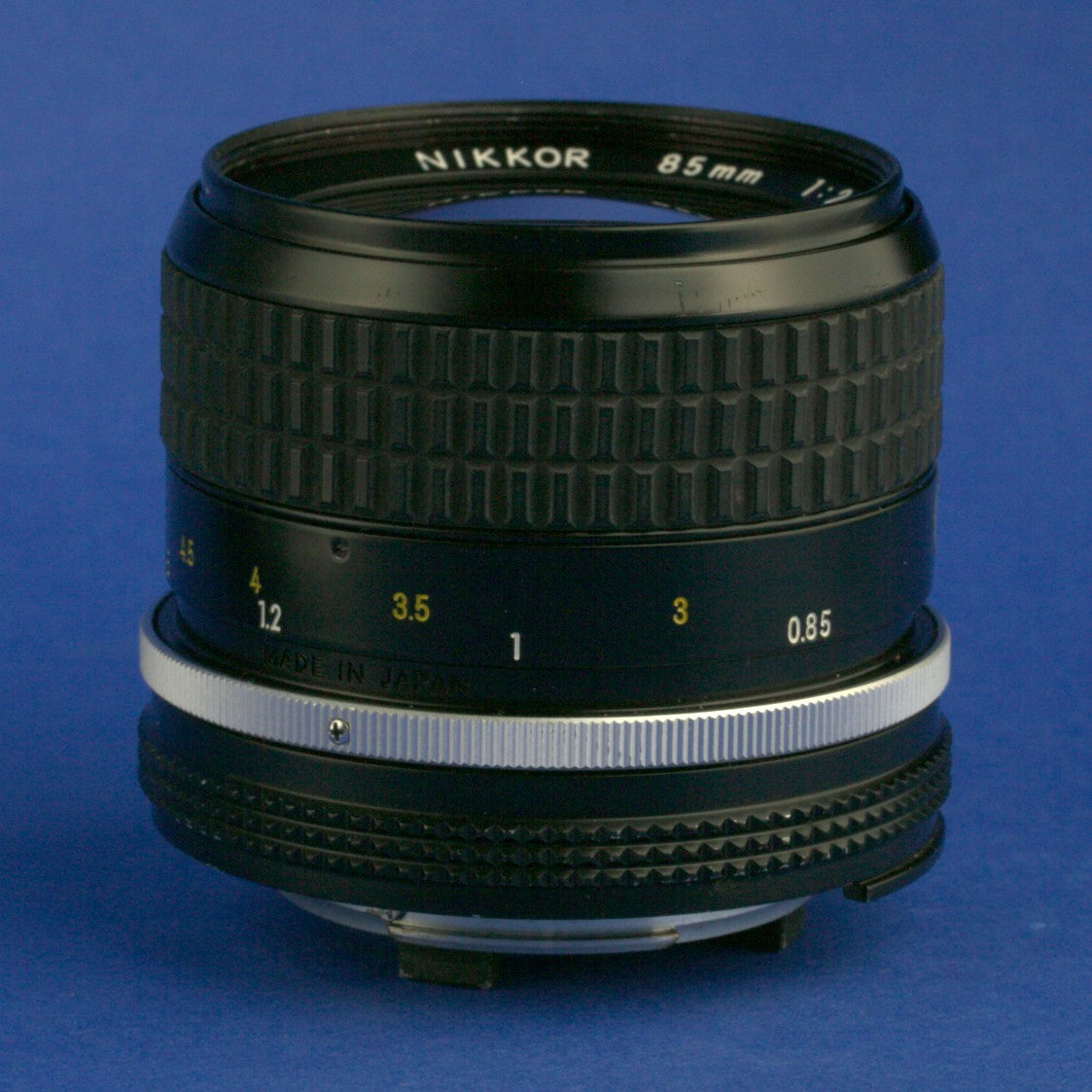 Nikon Nikkor 85mm F2 Ai Lens Beautiful Condition