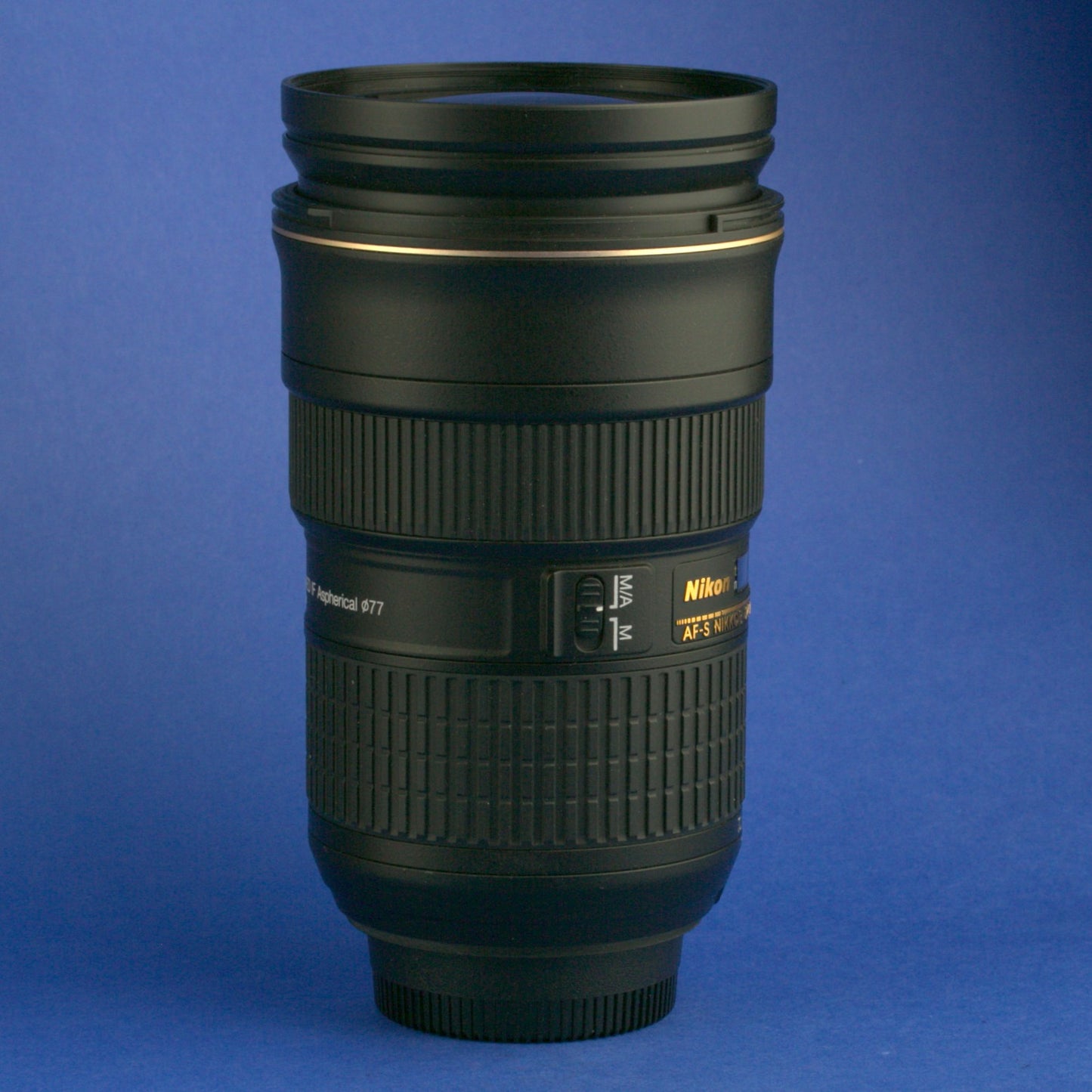 Nikon AF-S Nikkor 24-70mm 2.8 Lens US Model Mint Condition