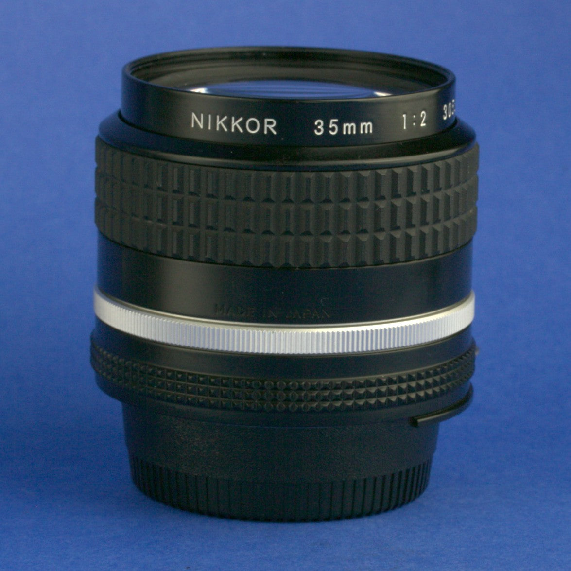 Nikon Nikkor 35mm F2 Ai-S Lens Beautiful Condition