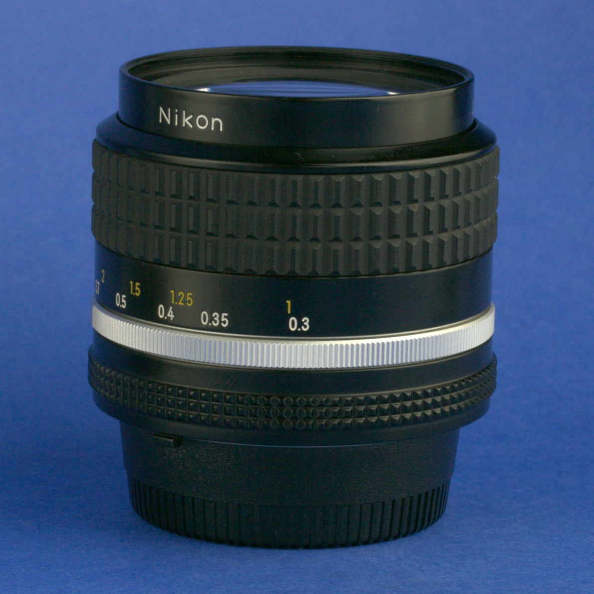 Nikon Nikkor 35mm F2 Ai-S Lens Beautiful Condition
