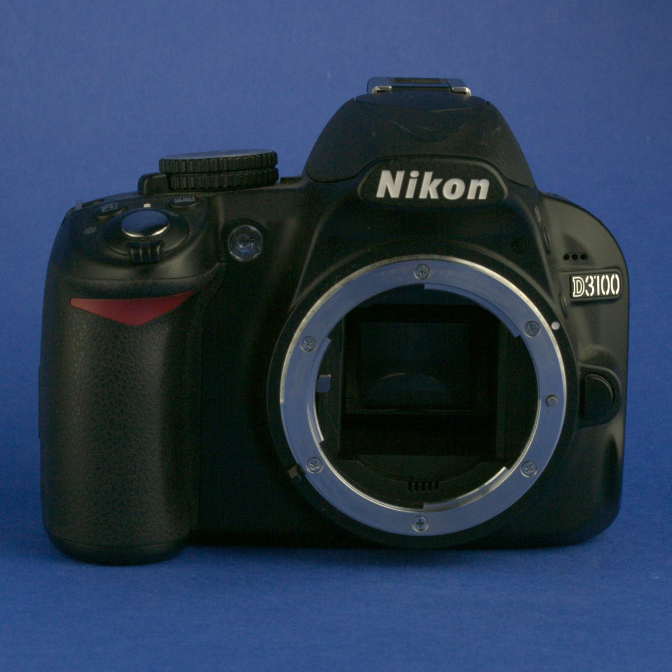 Nikon D3100 Digital Camera Body 2800 Actuations Beautiful Condition