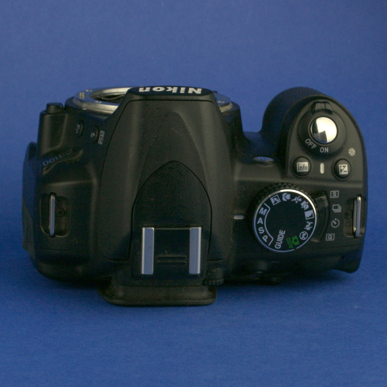 Nikon D3100 Digital Camera Body 2800 Actuations Beautiful Condition