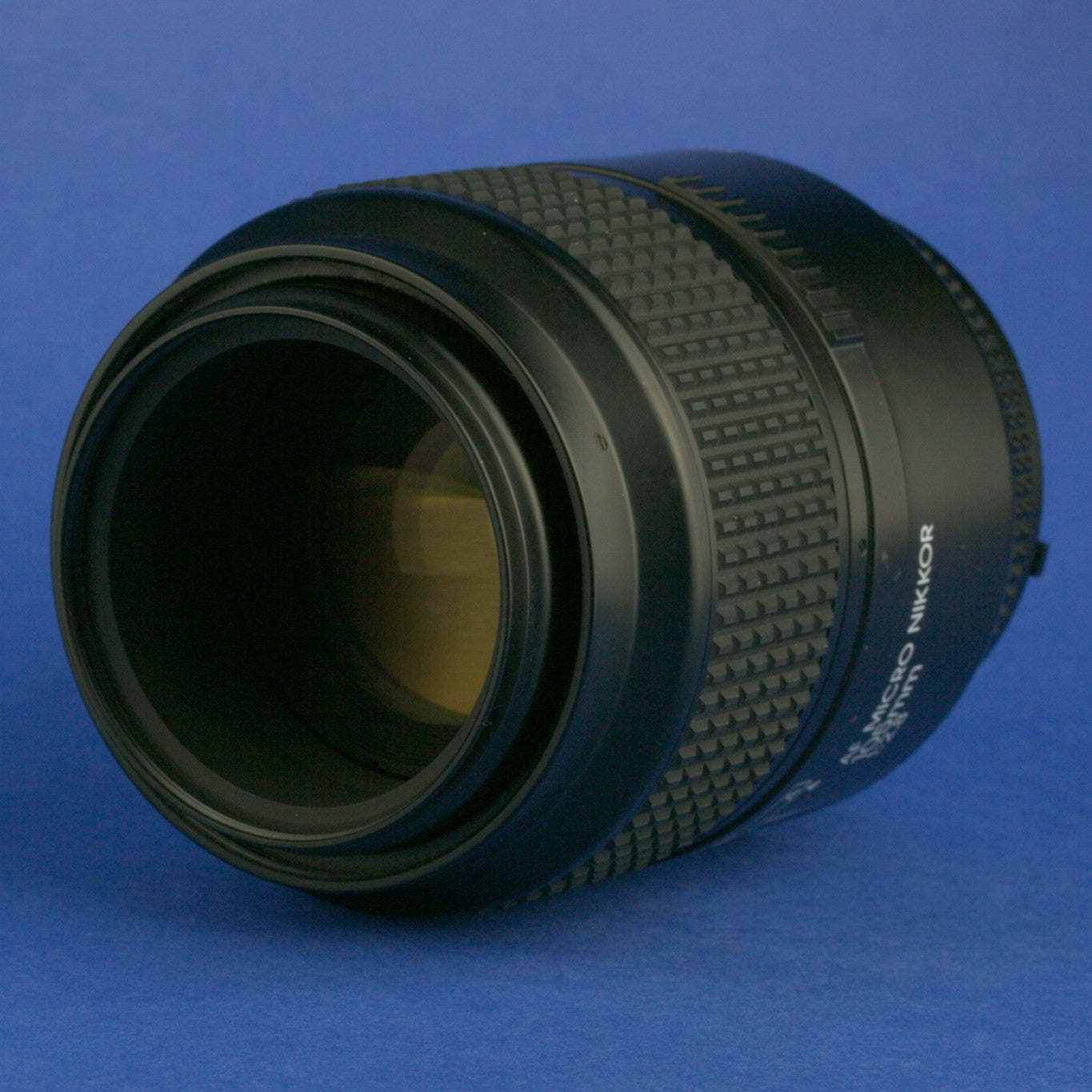 Nikon AF Nikkor 105mm 2.8 Lens *** READ ***