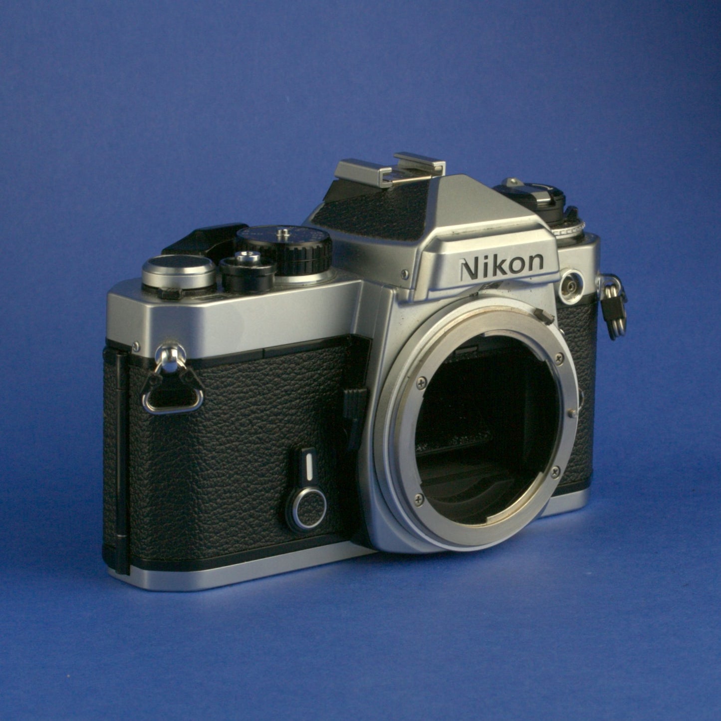 Nikon FE Film Camera Body *** READ ***