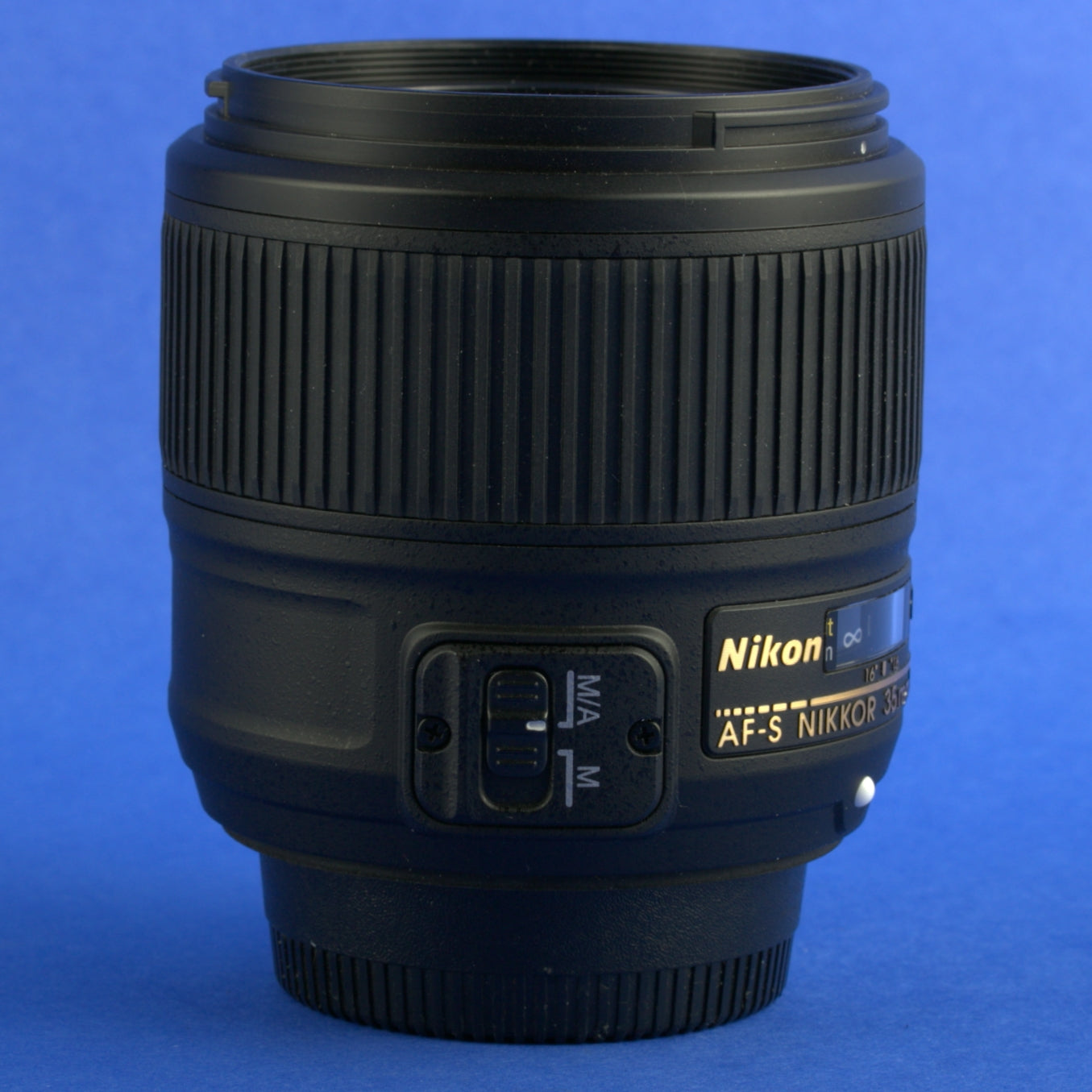 Nikon AF-S Nikkor 35mm 1.8 ED Lens Near Mint Condition