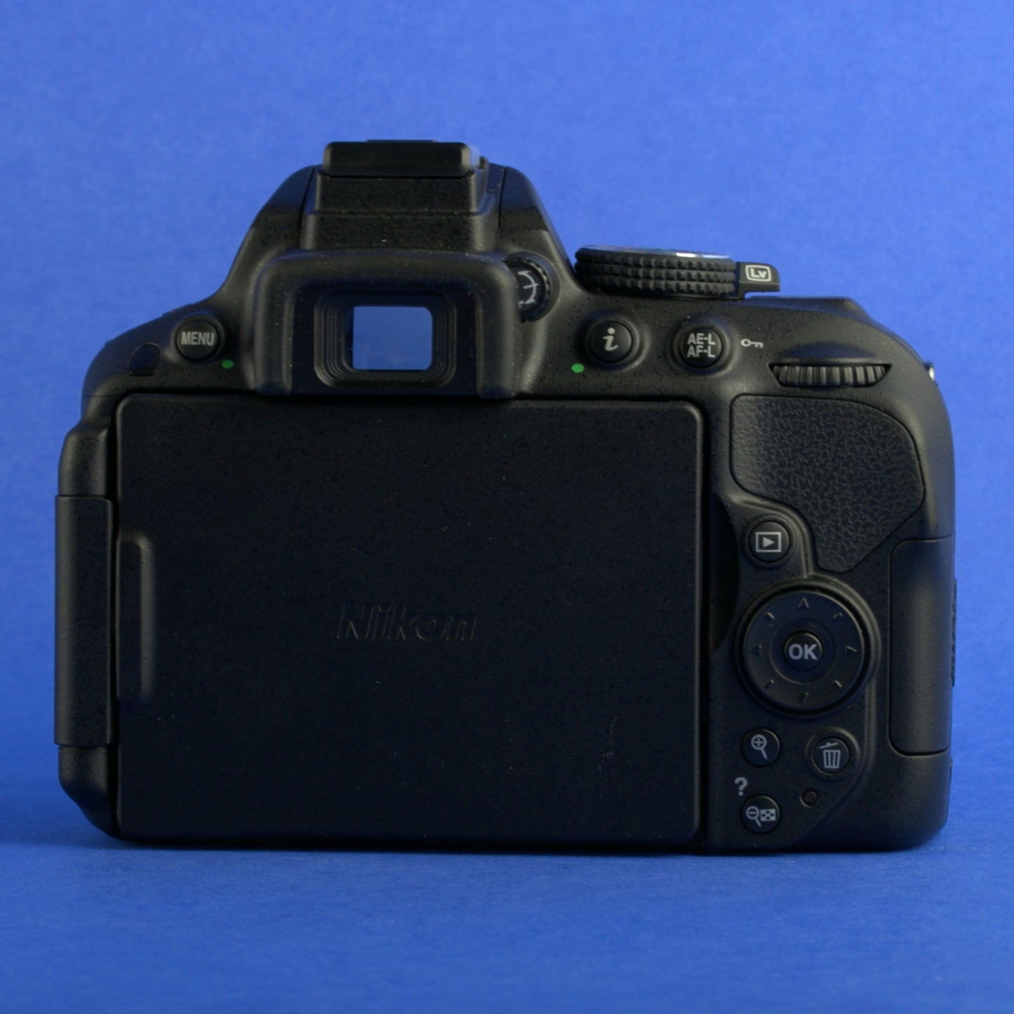 Nikon D5300 Digital Camera Body Only Mint Condition 10 Actuations