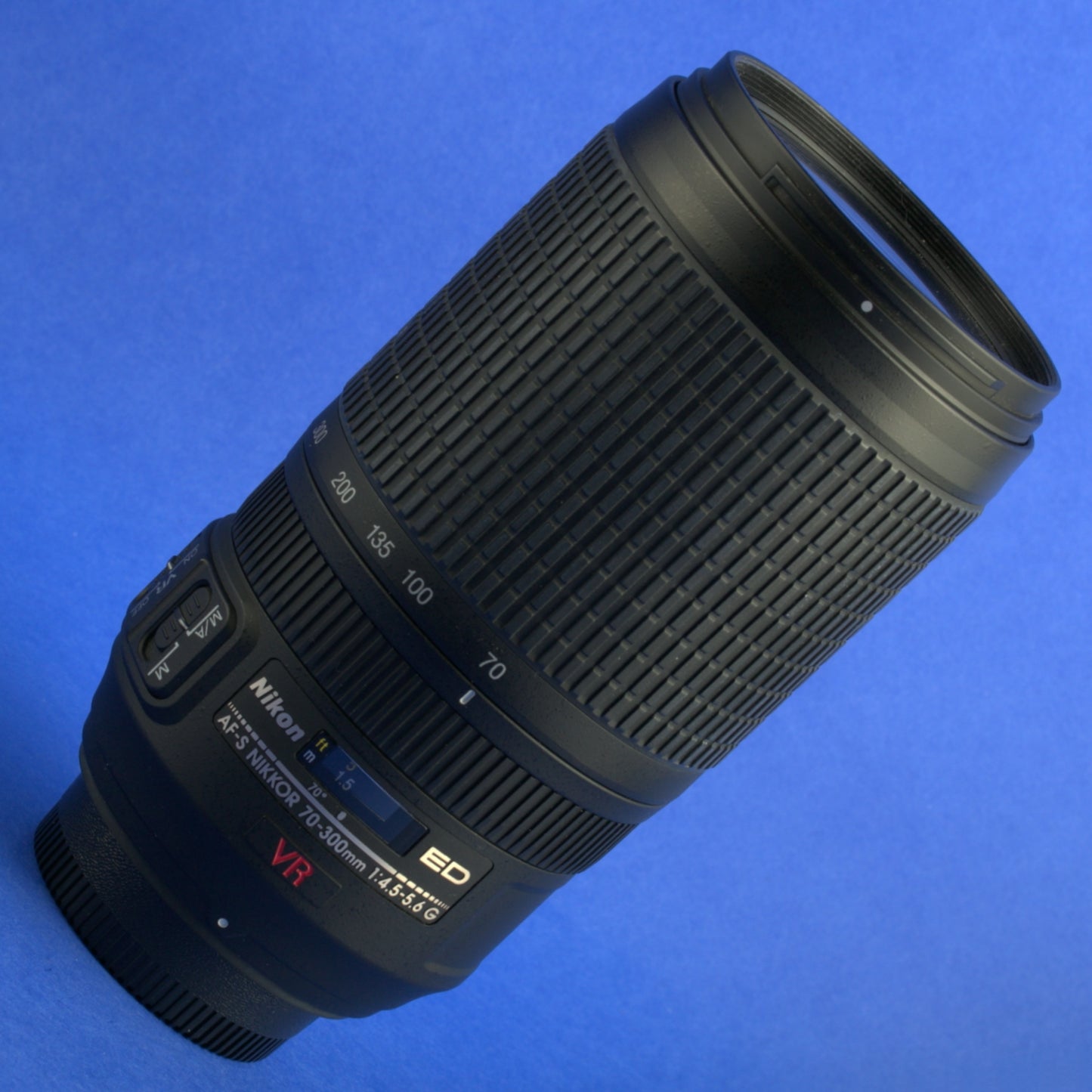 Nikon AF-S Nikkor 70-300mm 4.5-5.6 VR Lens US Model