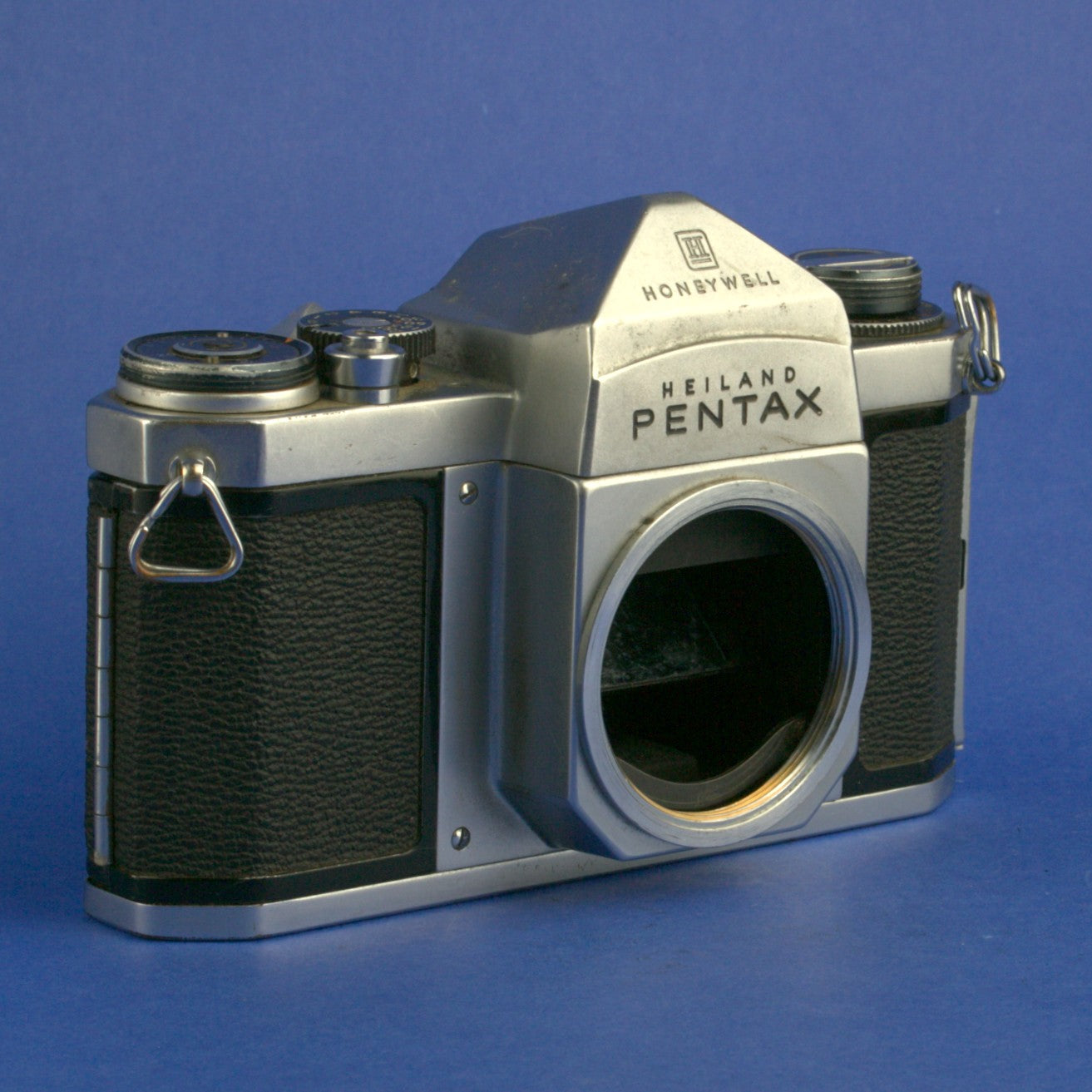 Pentax H1 Film Camera with Auto-Takumar 55mm 2.2 Lens Not Working