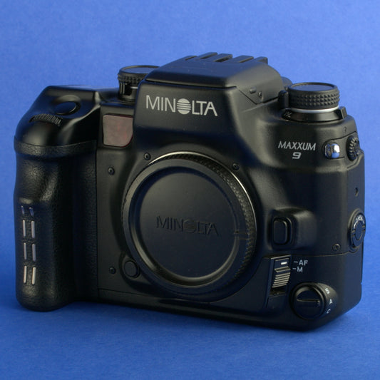 Minolta Maxxum 9 Film Camera Body