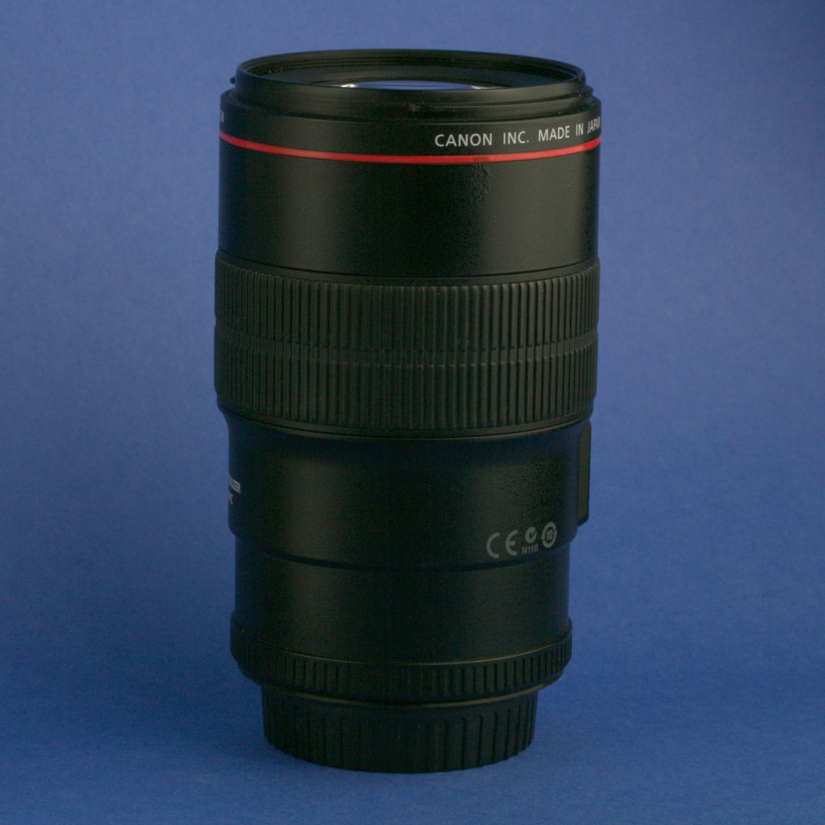 Canon EF 100mm 2.8 L IS Lens Near Mint Condition