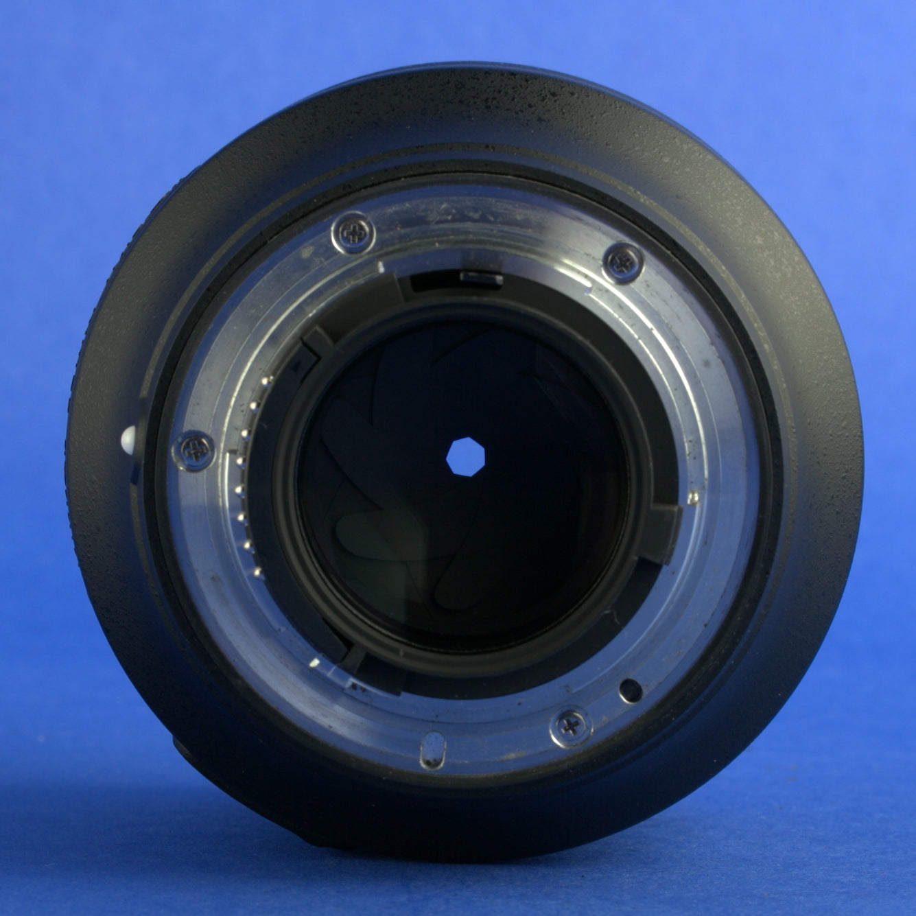 Nikon AF-S Nikkor 85mm 1.8 Lens US Model Near Mint Condition