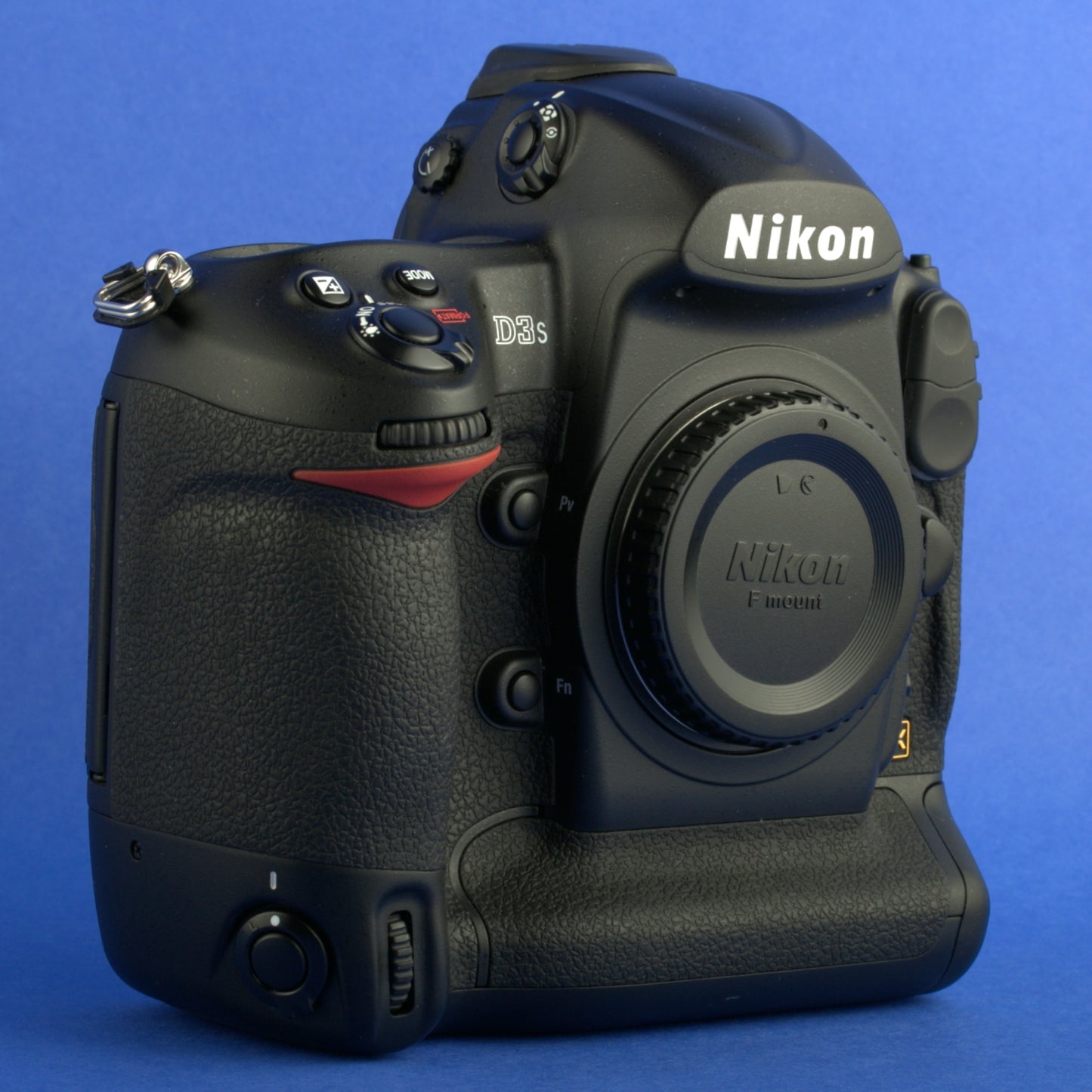 Nikon D3S Digital Camera Body 7700 Actuations Near Mint Condition