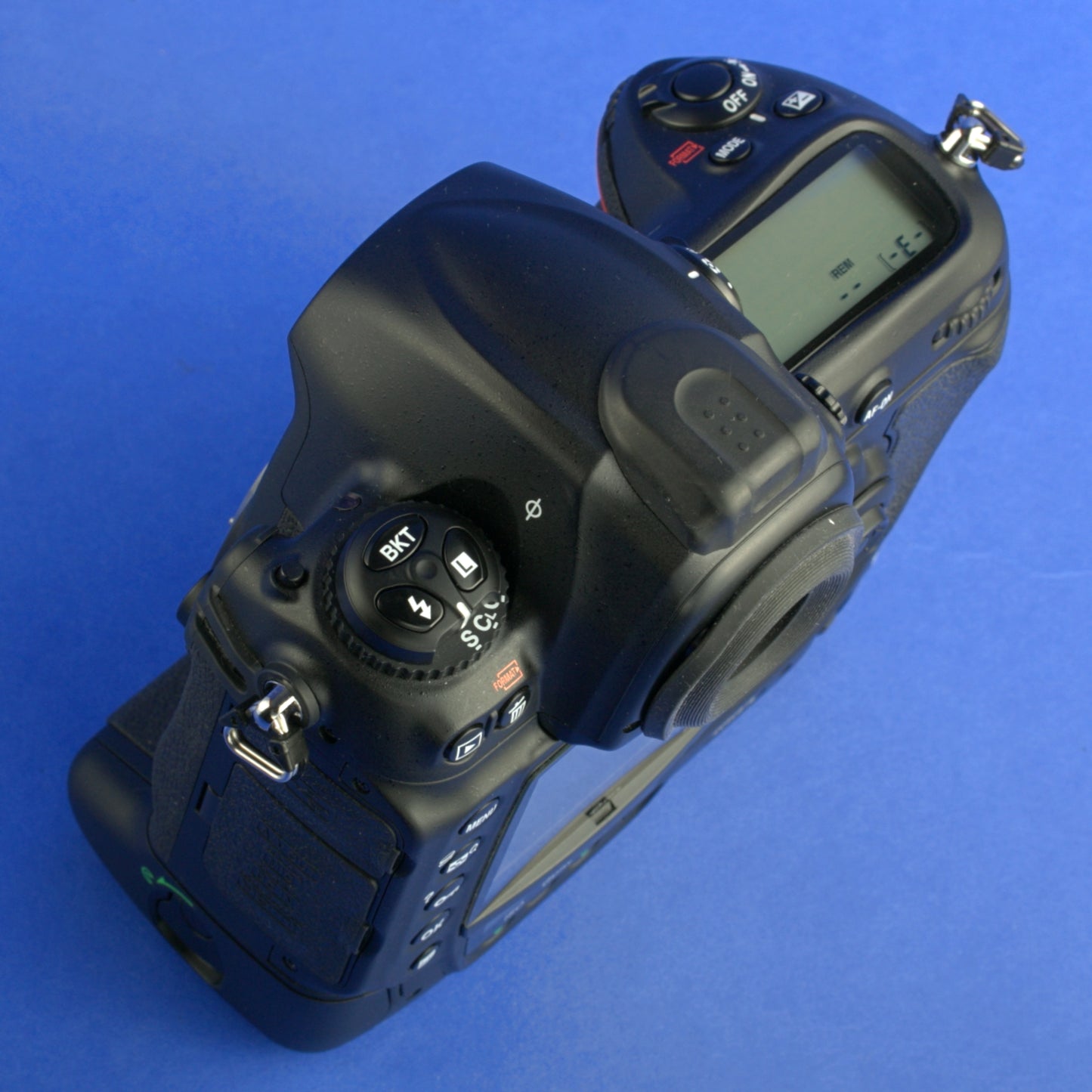 Nikon D3S Digital Camera Body 7700 Actuations Near Mint Condition