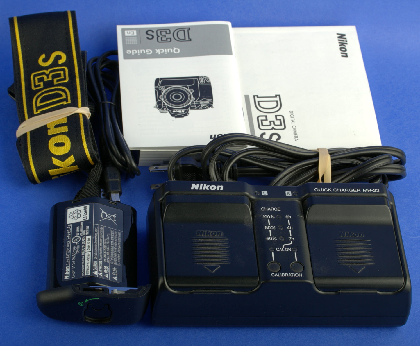 Nikon D3S Digital Camera Body 7700 Actuations Near Mint Condition