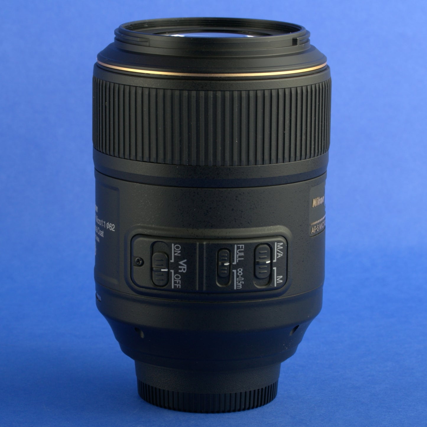Nikon AF-S Nikkor 105mm 2.8 VR Lens US Model *** READ ***