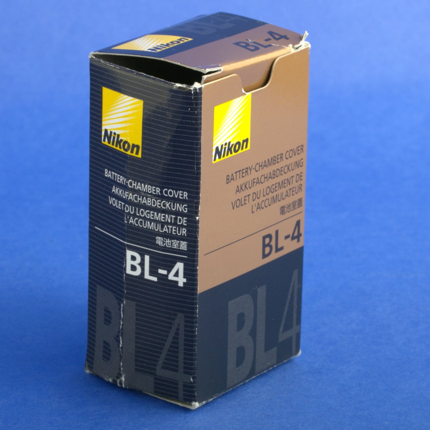Nikon BL-4 Battery Chamber Cover for EN-EL4, EN-EL4a Batteries Mint