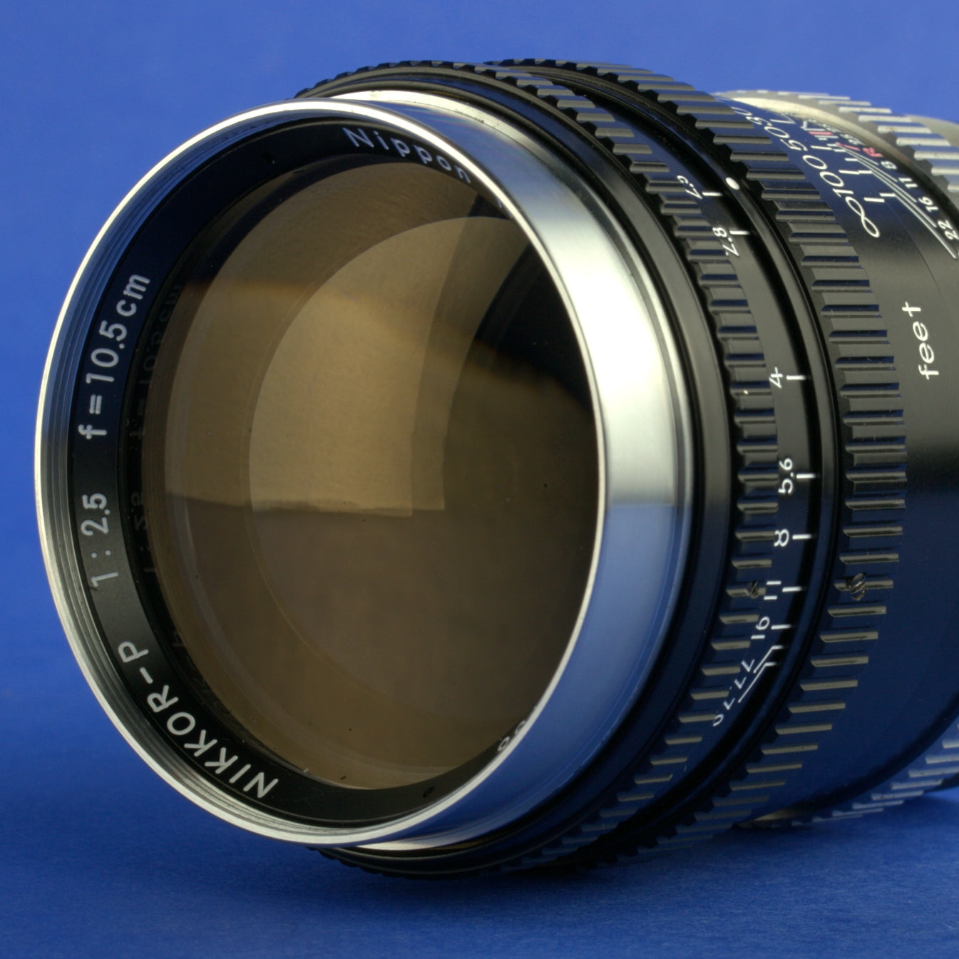 Nikon Nikkor-P 105mm 2.5 Rangefinder Lens with Hood Case Caps Near Mint