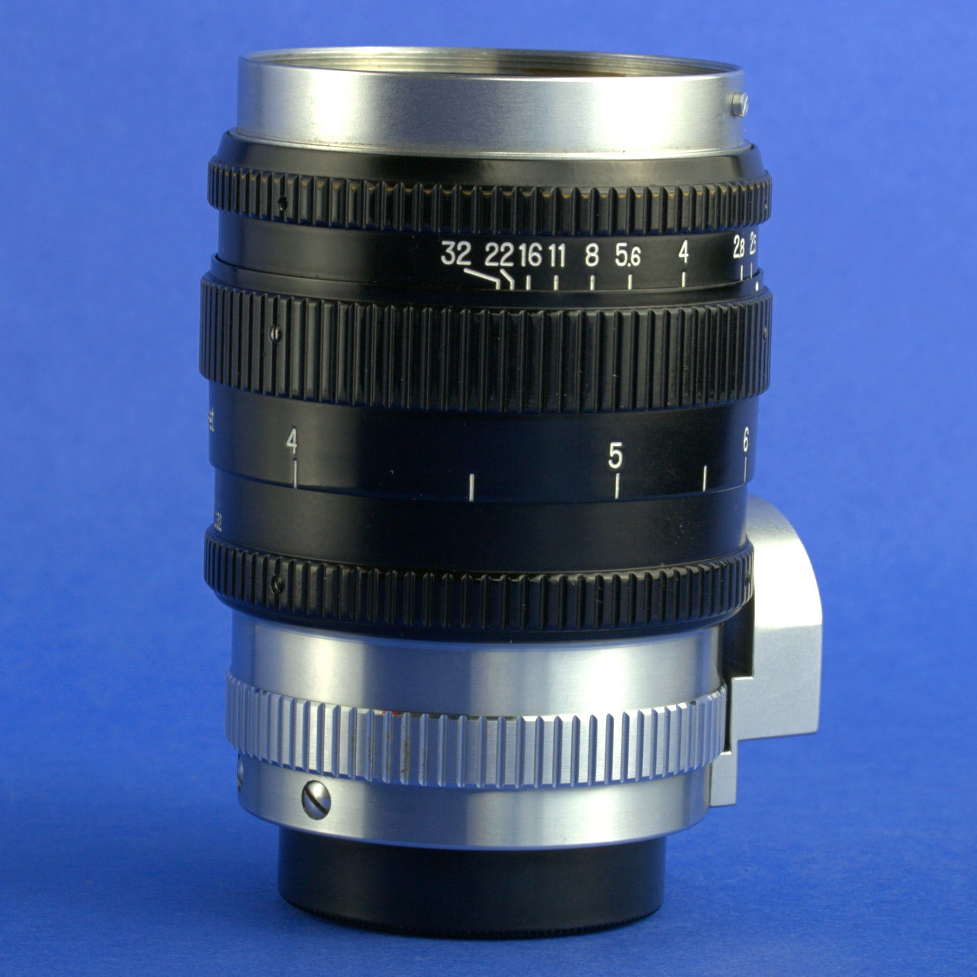 Early Nikon Nikkor-P.C 105mm 2.5 Rangefinder Lens with Hood Case Caps Beautiful