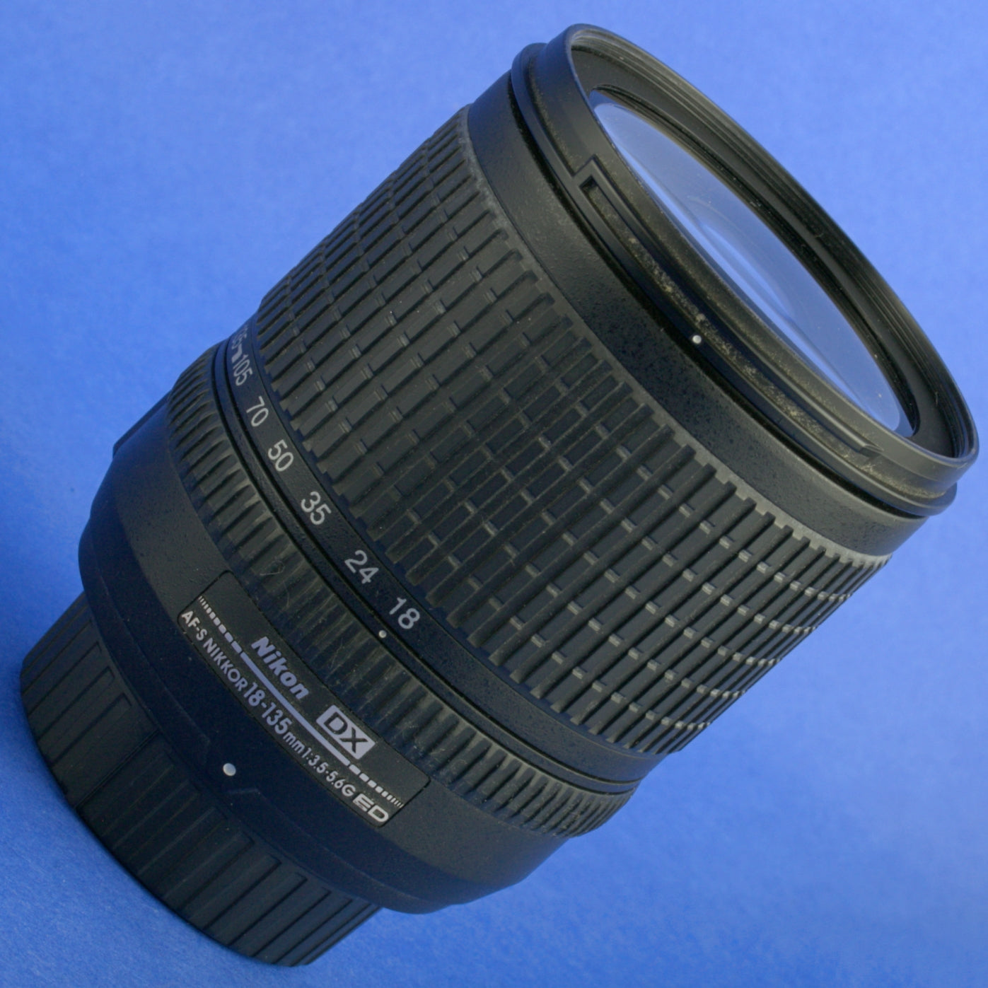 Nikon AF-S 18-135mm 3.5-5.6 DX Lens US Model