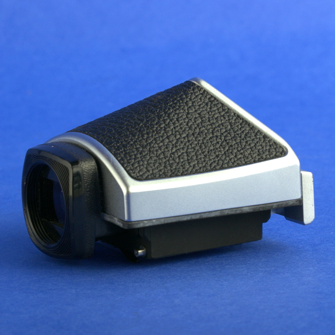 Nikon DE-1 Eye Level Finder for F2 Cameras Near Mint Condition