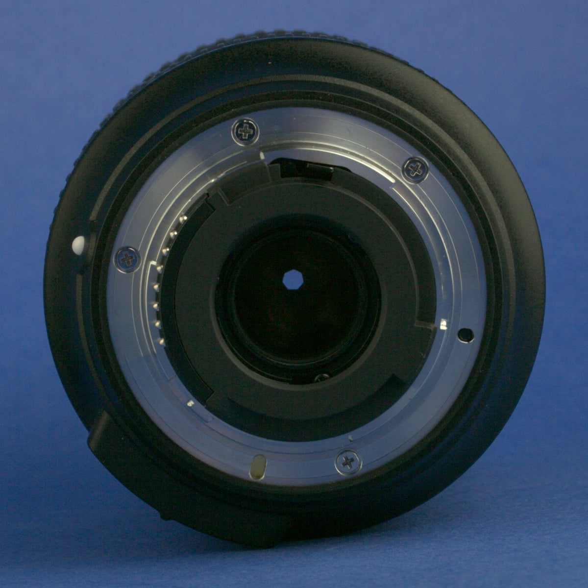 Nikon AF-S Nikkor 18-300mm 3.5-6.3 VR Lens US Model Mint Condition