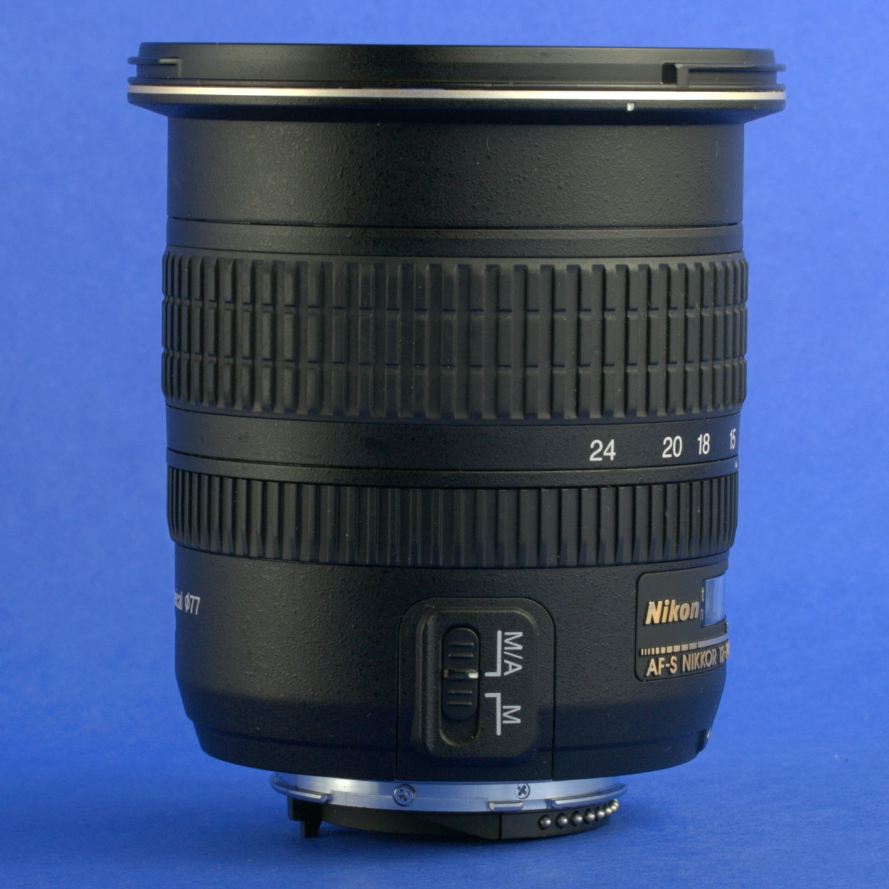 Nikon AF-S 12-24mm F4 DX Lens US Model Beautiful Condition