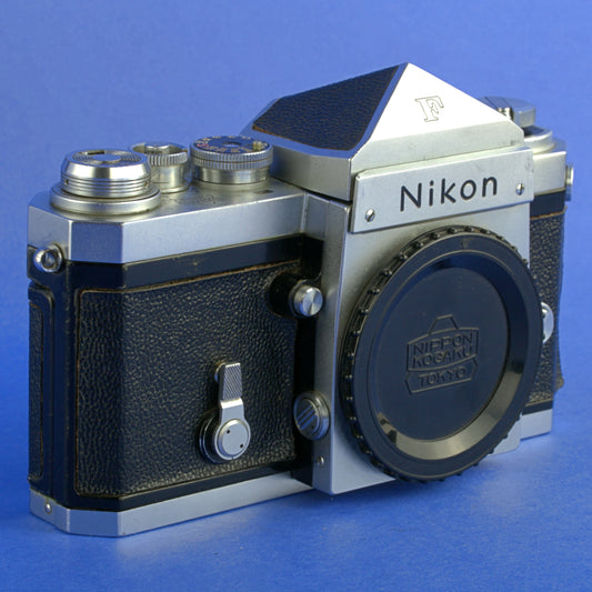 Nikon F Early Camera Body 6403660 with Type 1 Finder Triangular Pins