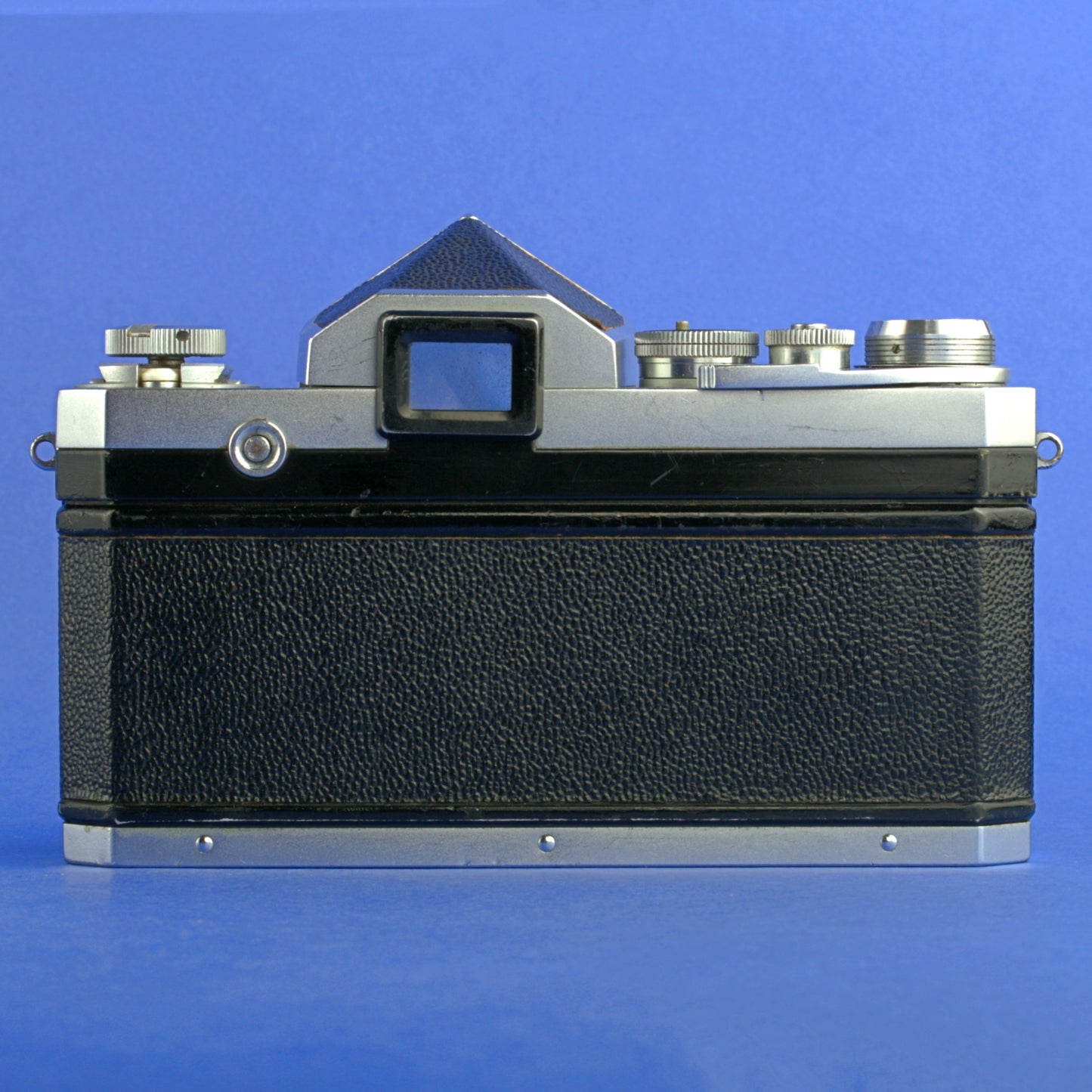 Nikon F Early Camera Body 6403660 with Type 1 Finder Triangular Pins