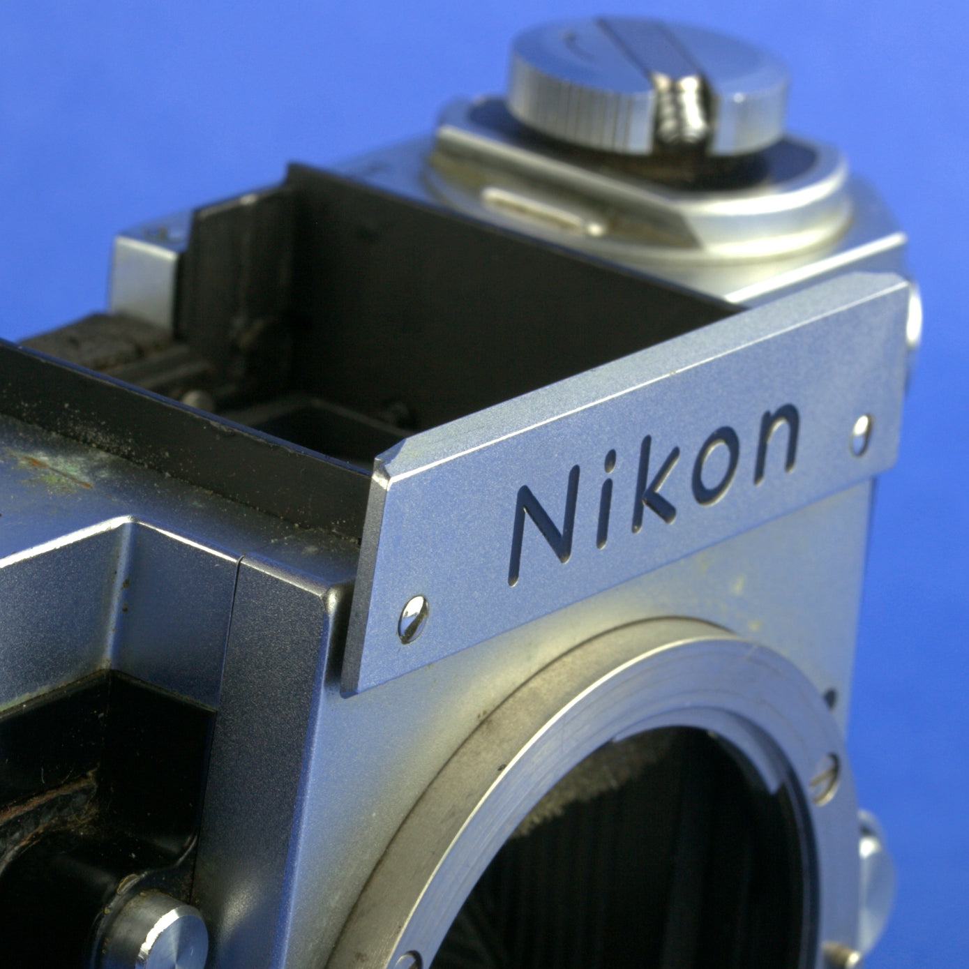 Nikon F Early Camera Body 6403660 with Type 1 Finder Triangular Pins