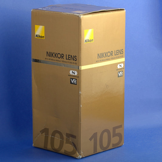 Nikon AF-S Nikkor 105mm 2.8 VR Lens US Model Mint Condition