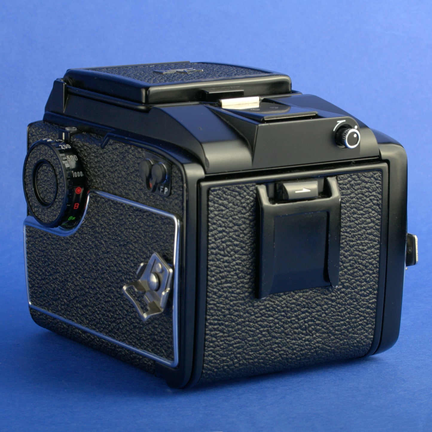 Mamiya M645 1000S Medium Format Camera Body With Waist Level Finder *** READ ***
