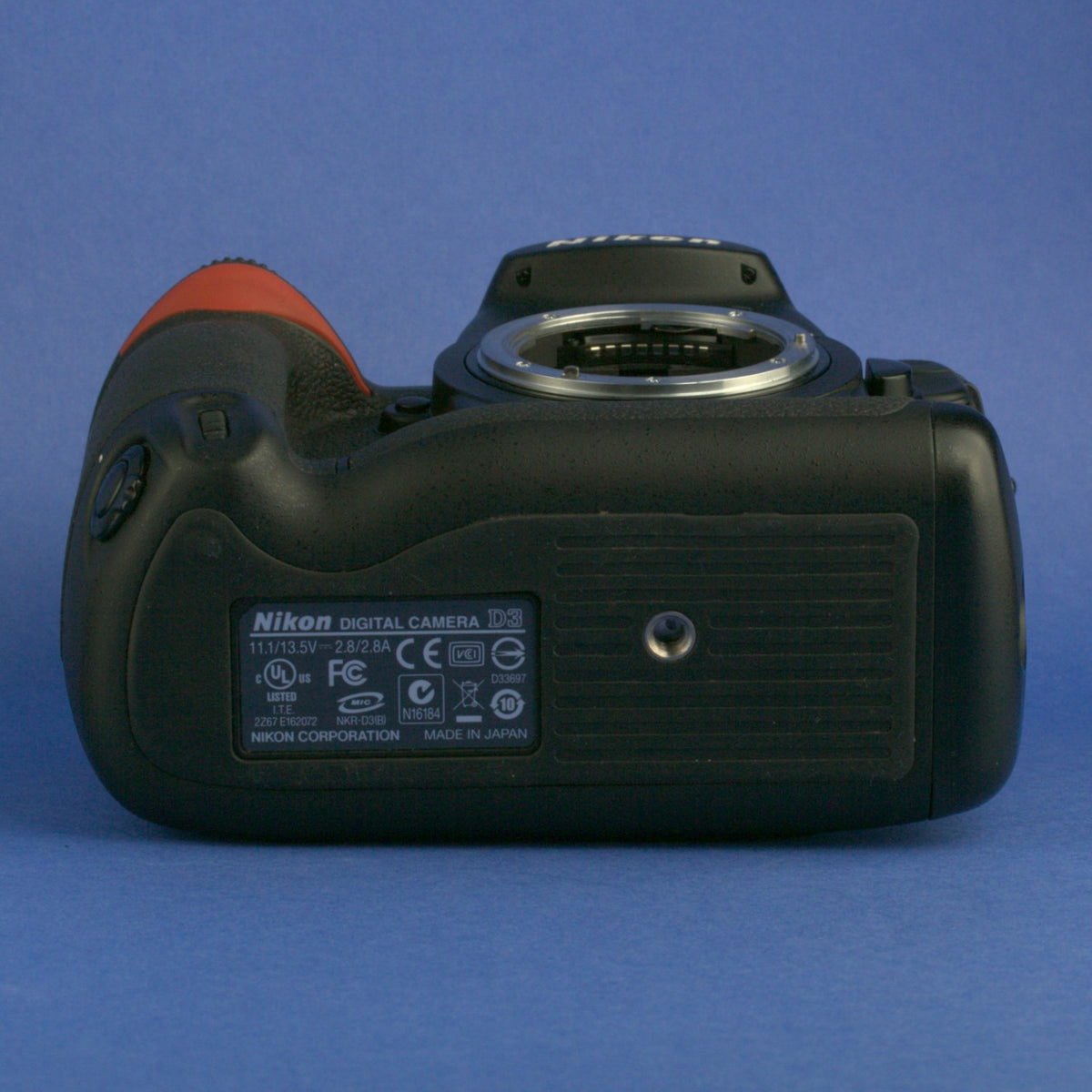 Nikon D3 Digital Camera Body 13000 Actuations Near Mint Condition