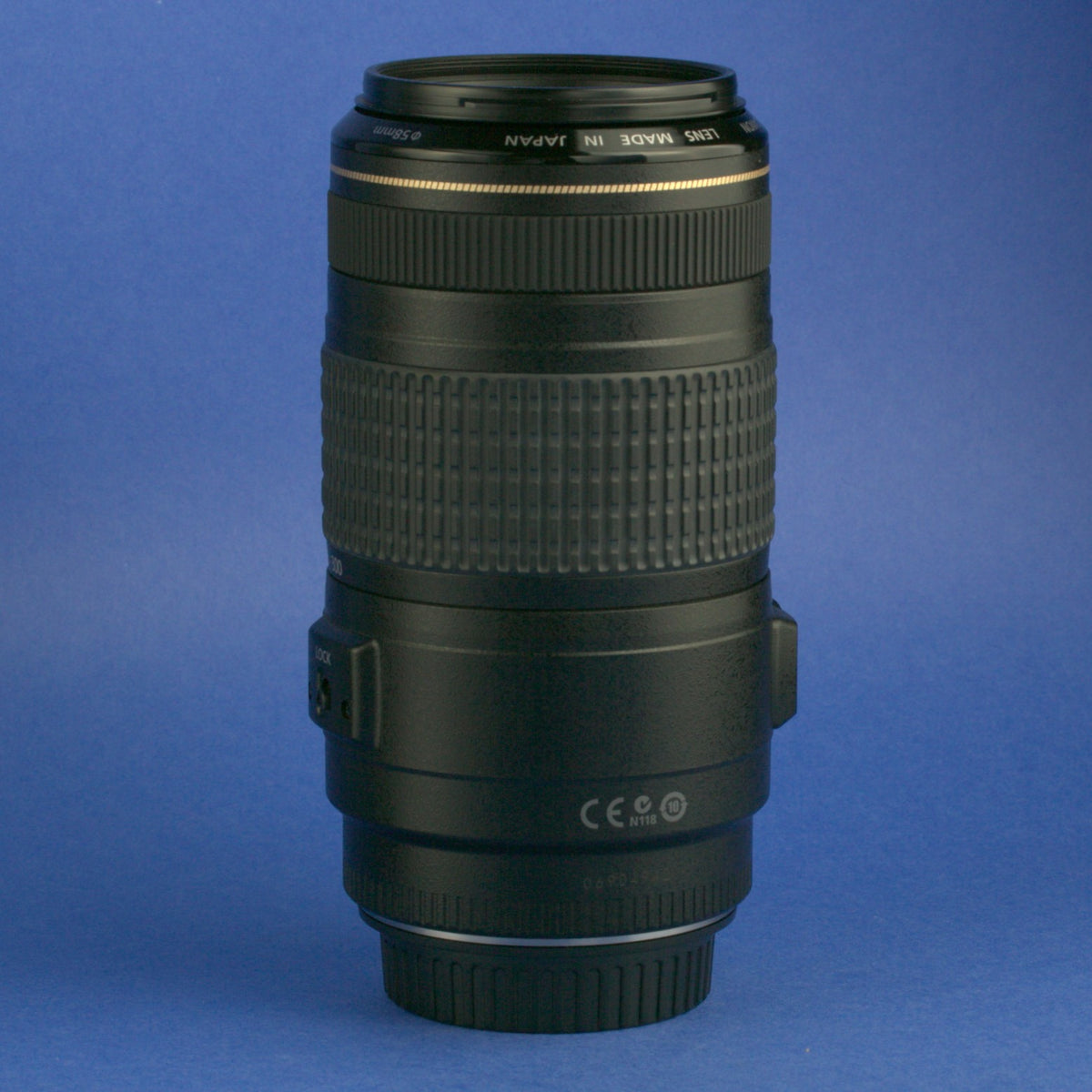 Canon EF 70-300mm 4-5.6 IS Lens Near Mint Condition