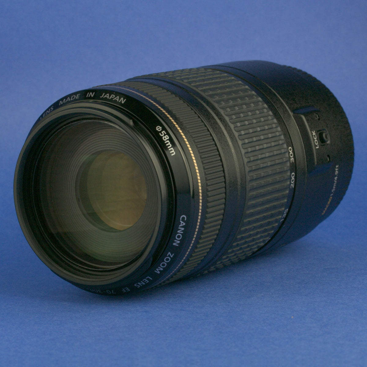 Canon EF 70-300mm 4-5.6 IS Lens Near Mint Condition