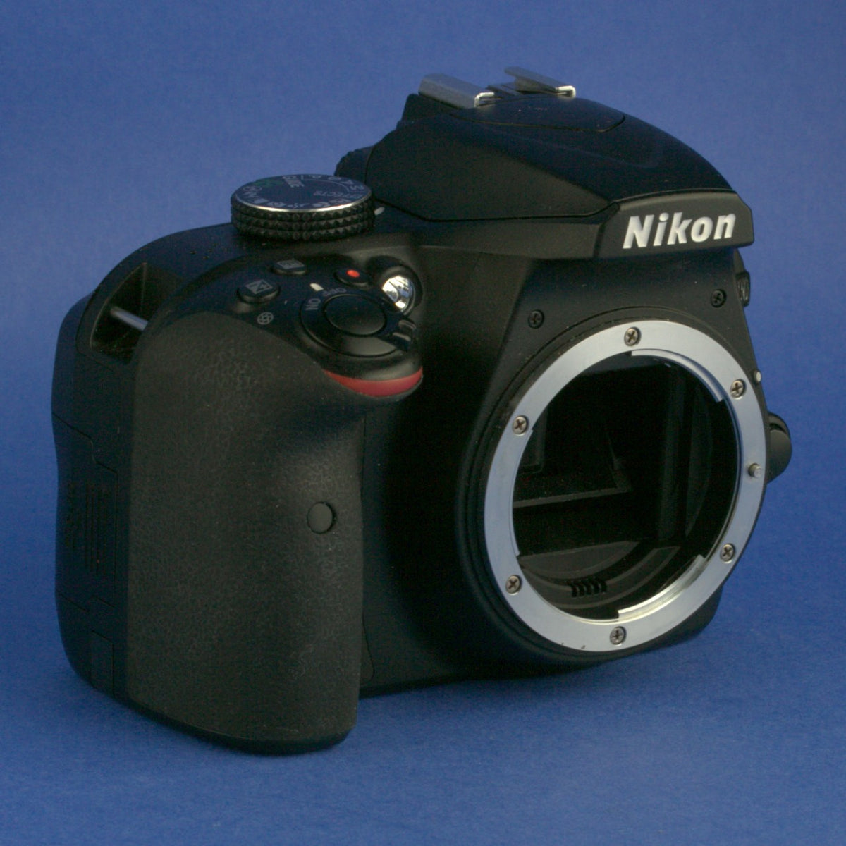 Nikon D3400 Digital Camera Body 4100 Actuations