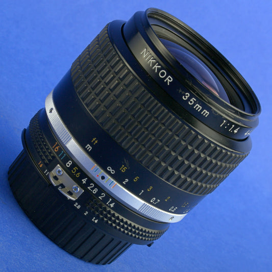 Nikon Nikkor 35mm 1.4 Ai-S Lens Beautiful Condition