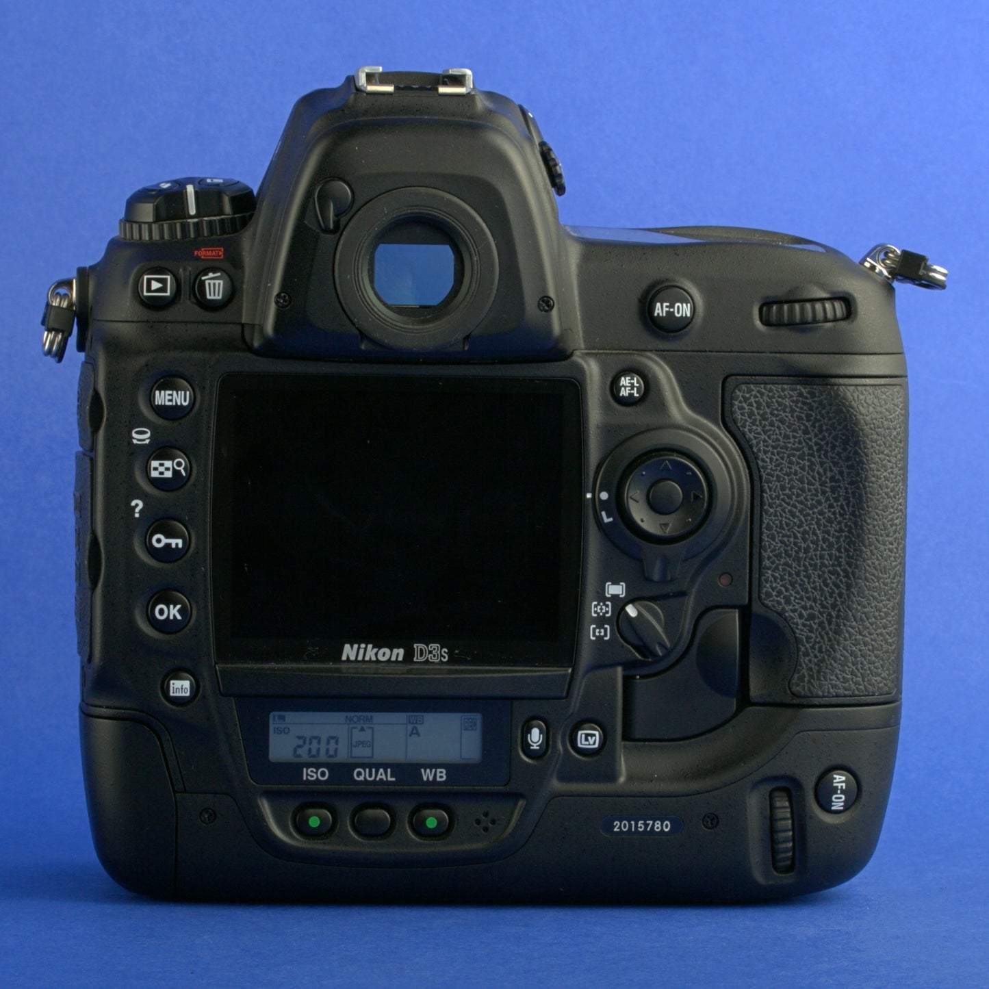 Nikon D3S Digital Camera Body 5200 Actuations US Model Near Mint Condition