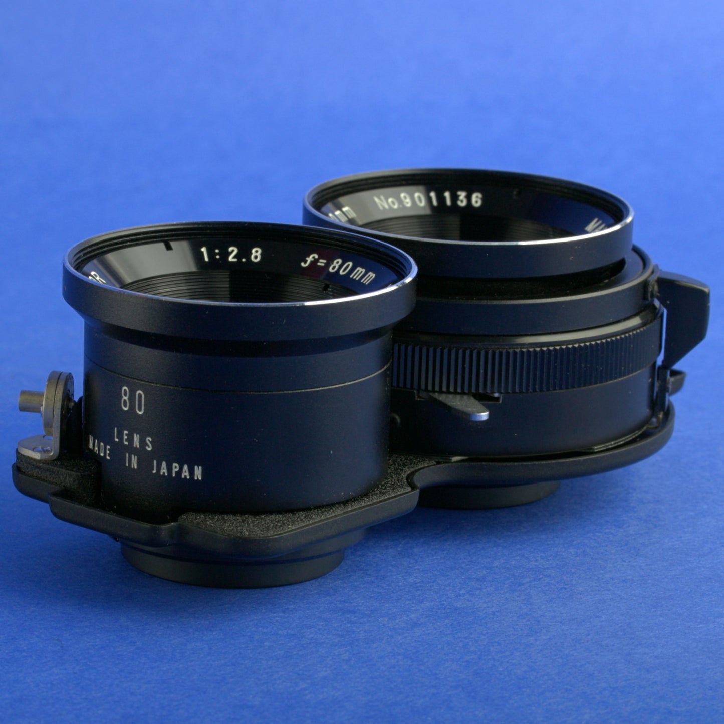 Mamiya 80mm 2.8 Blue Dot TLR Lens for C330, C220 Cameras Near Mint Condition