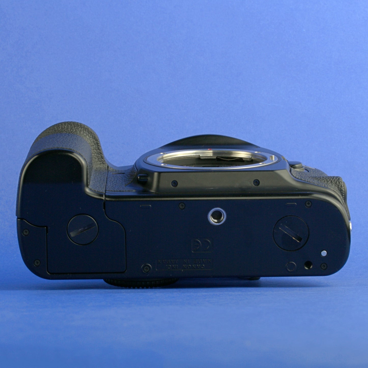 Canon EOS-1V Film Camera Body Near Mint Condition