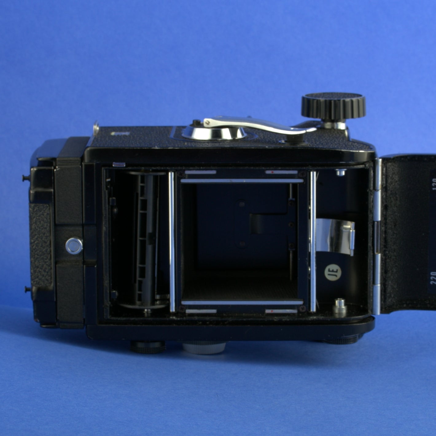 Mamiya C330 Film Camera Body with Waist Level Finder