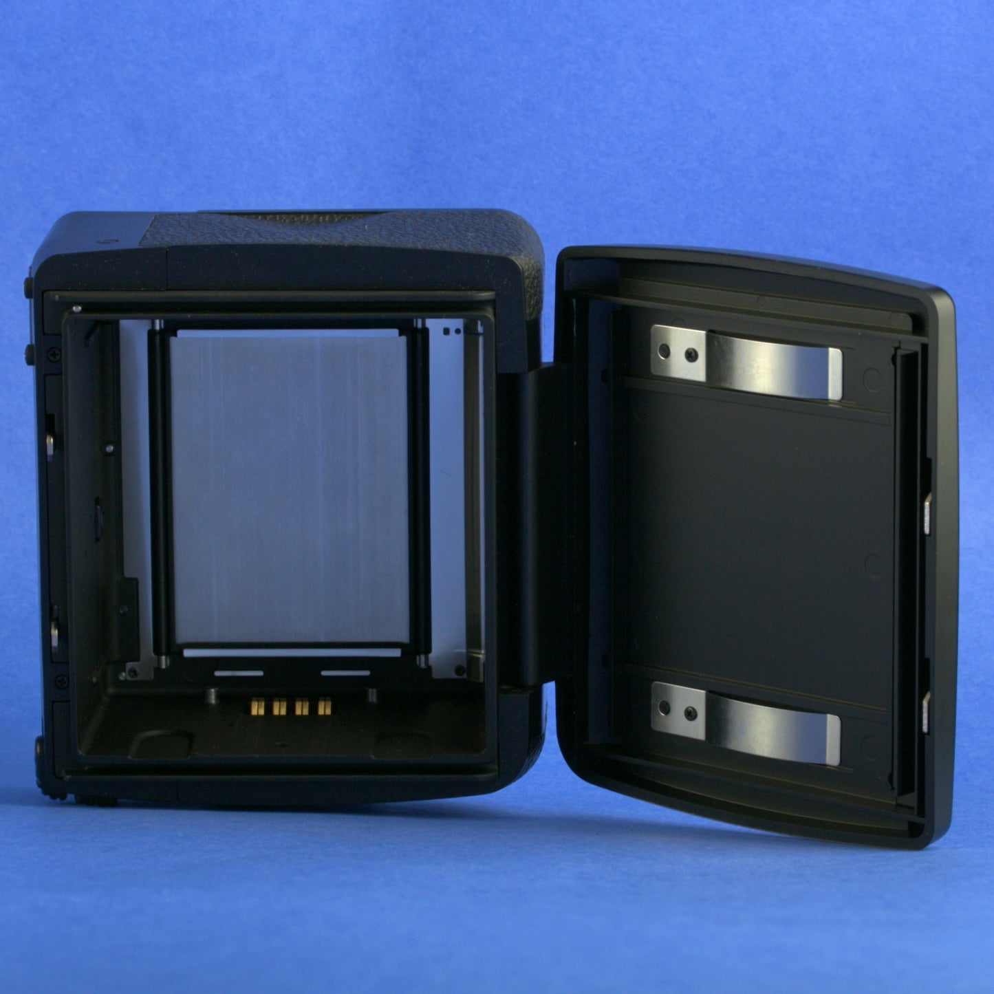 Mamiya 645 AFD II Medium Format Camera Kit Beautiful Condition Film Tested