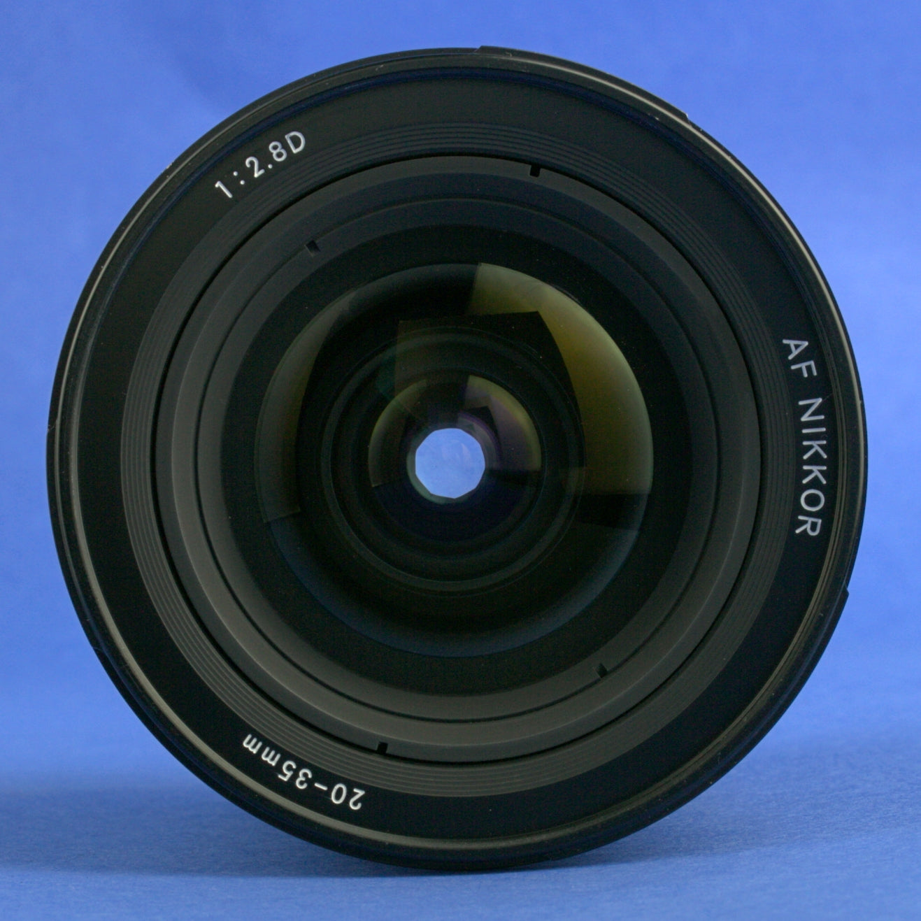 Nikon AF Nikkor 20-35mm 2.8 D Lens