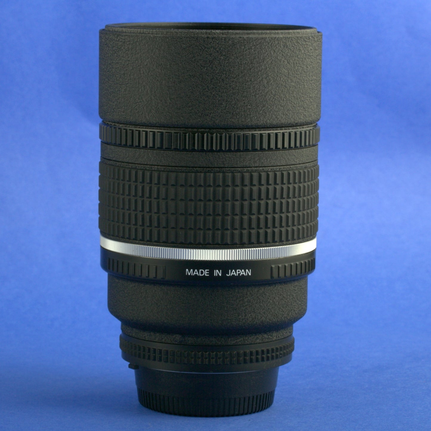 Nikon AF DC-Nikkor 135mm F2 D Lens Mint Condition