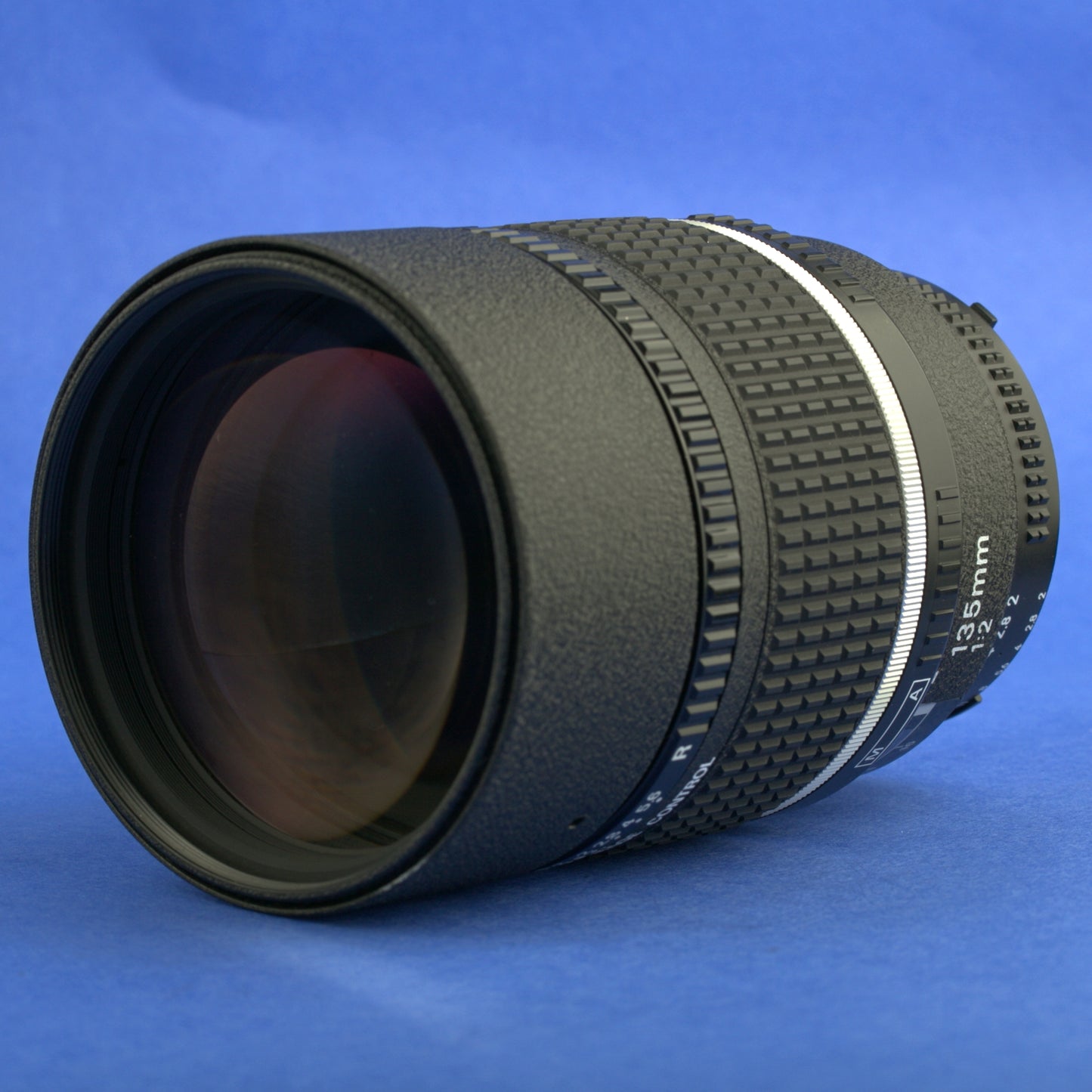 Nikon AF DC-Nikkor 135mm F2 D Lens Mint Condition